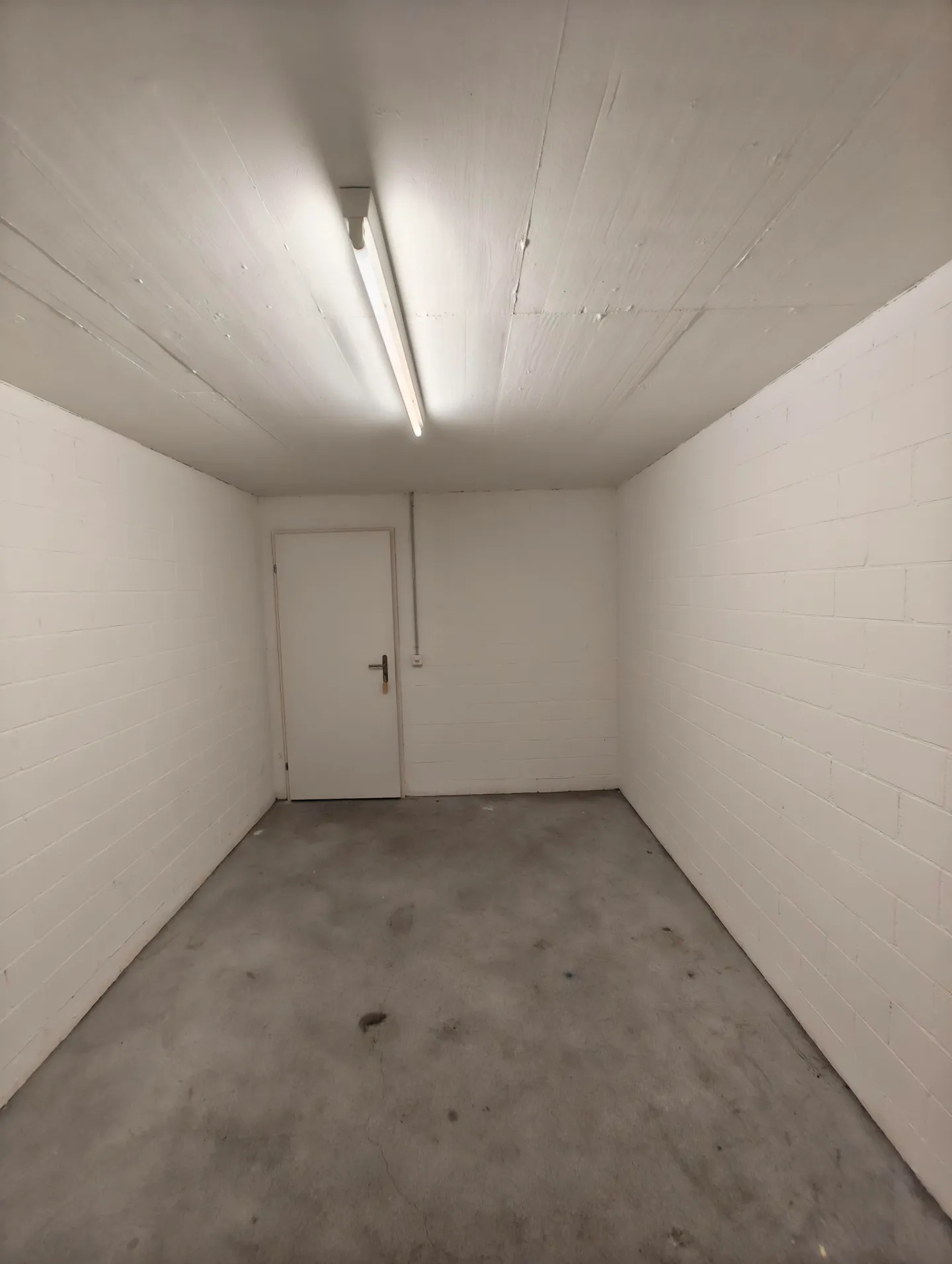 13m2 Storage Room Bülach - Zürichstrasse 56 - Photo 5 of 9