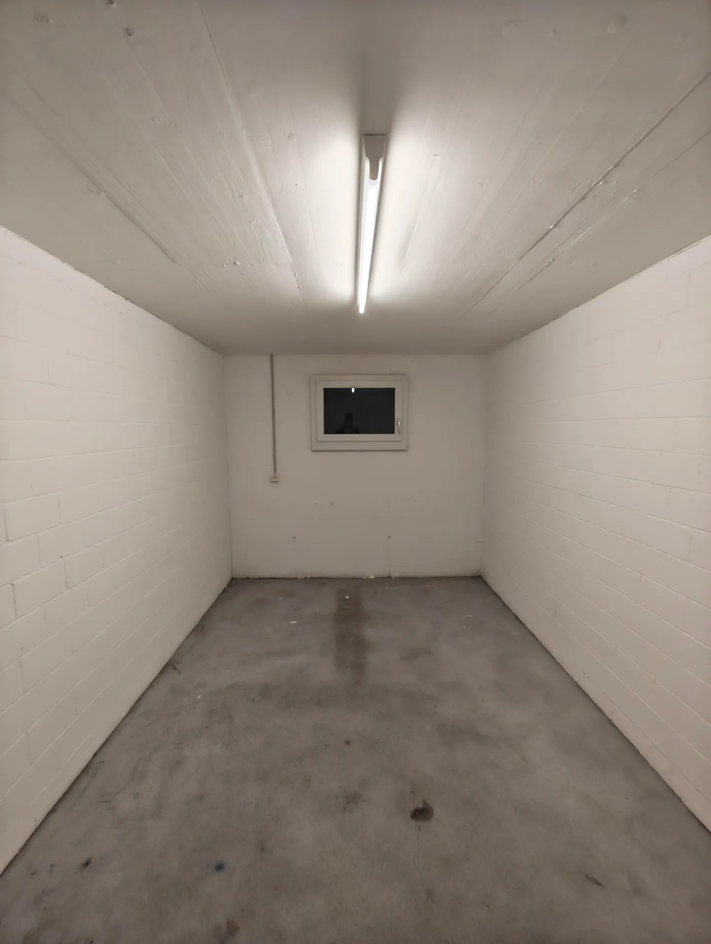 13m2 Storage Room Bülach - Zürichstrasse 56 - Photo 1 of 9