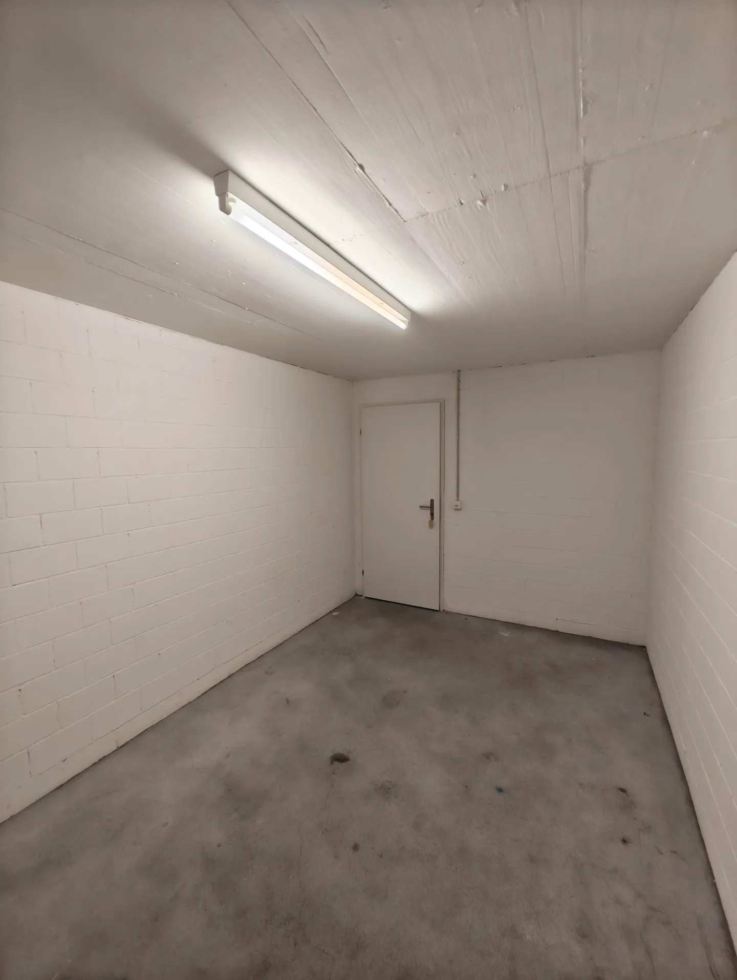 13m2 Storage Room Bülach - Zürichstrasse 56 - Photo 6 of 9