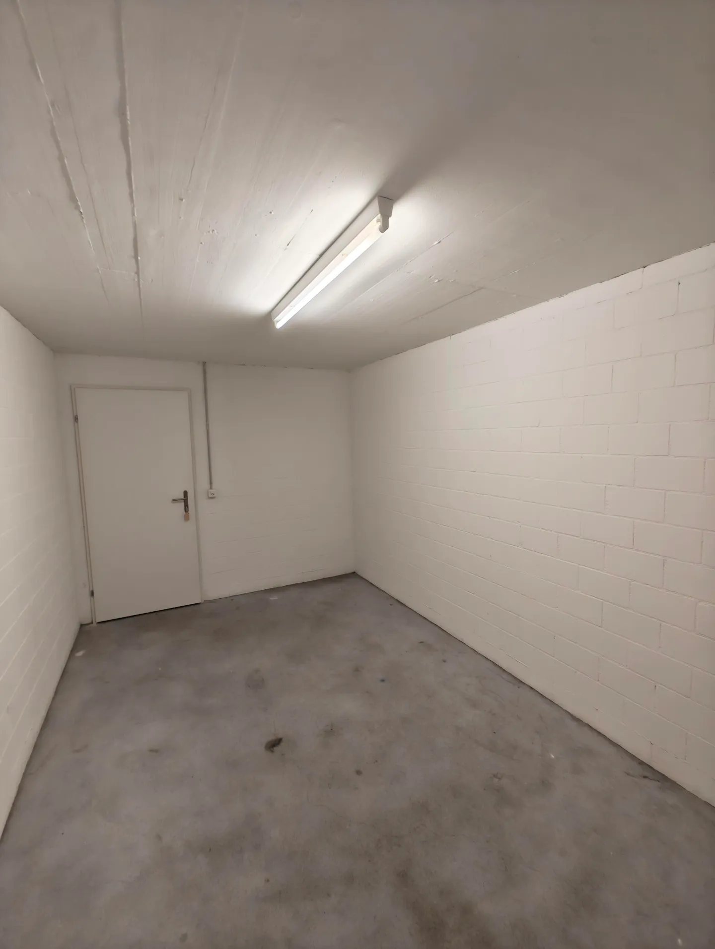 13m2 Storage Room Bülach - Zürichstrasse 56 - Photo 4 of 9