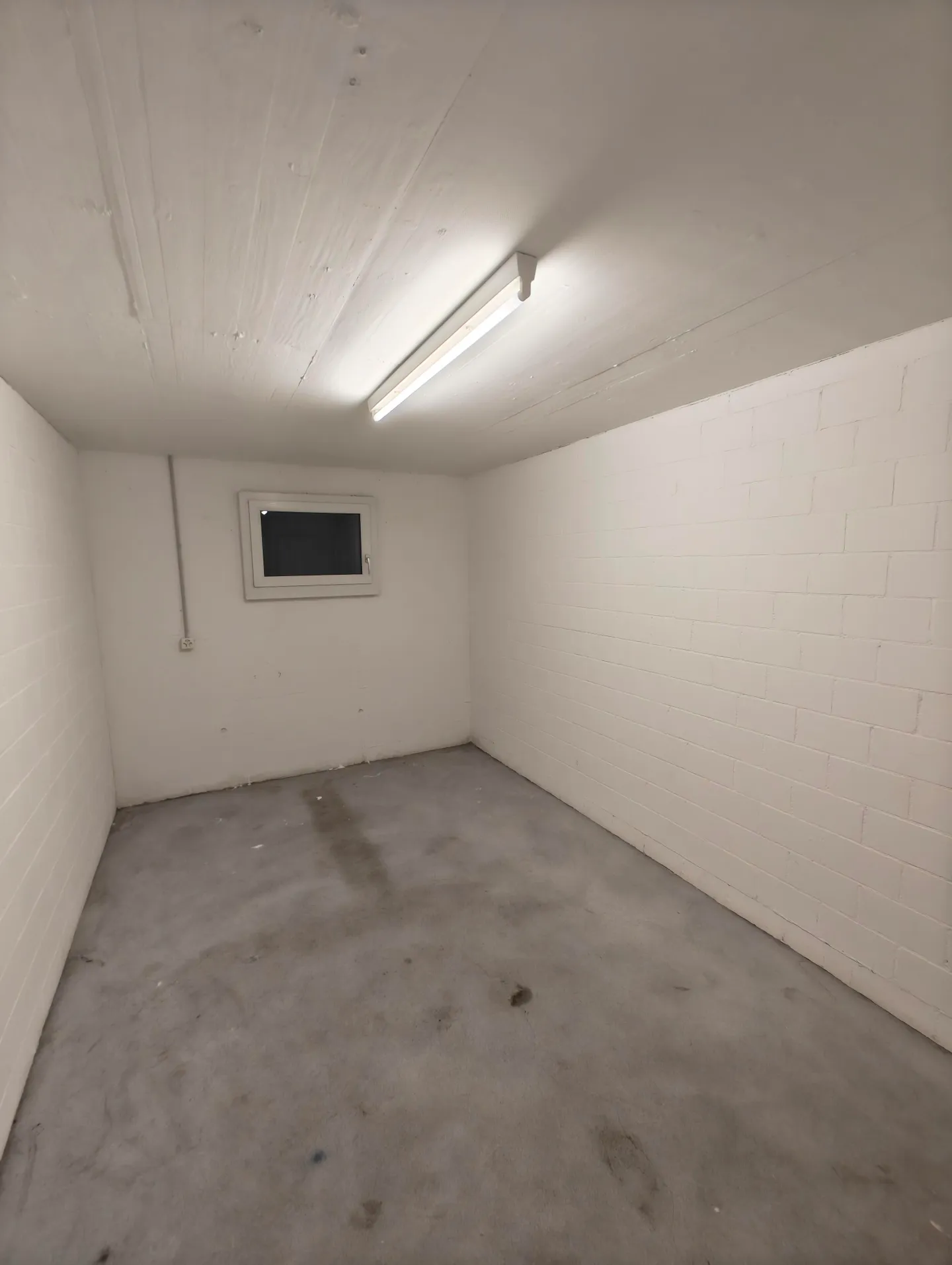 13m2 Storage Room Bülach - Zürichstrasse 56 - Photo 8 of 9