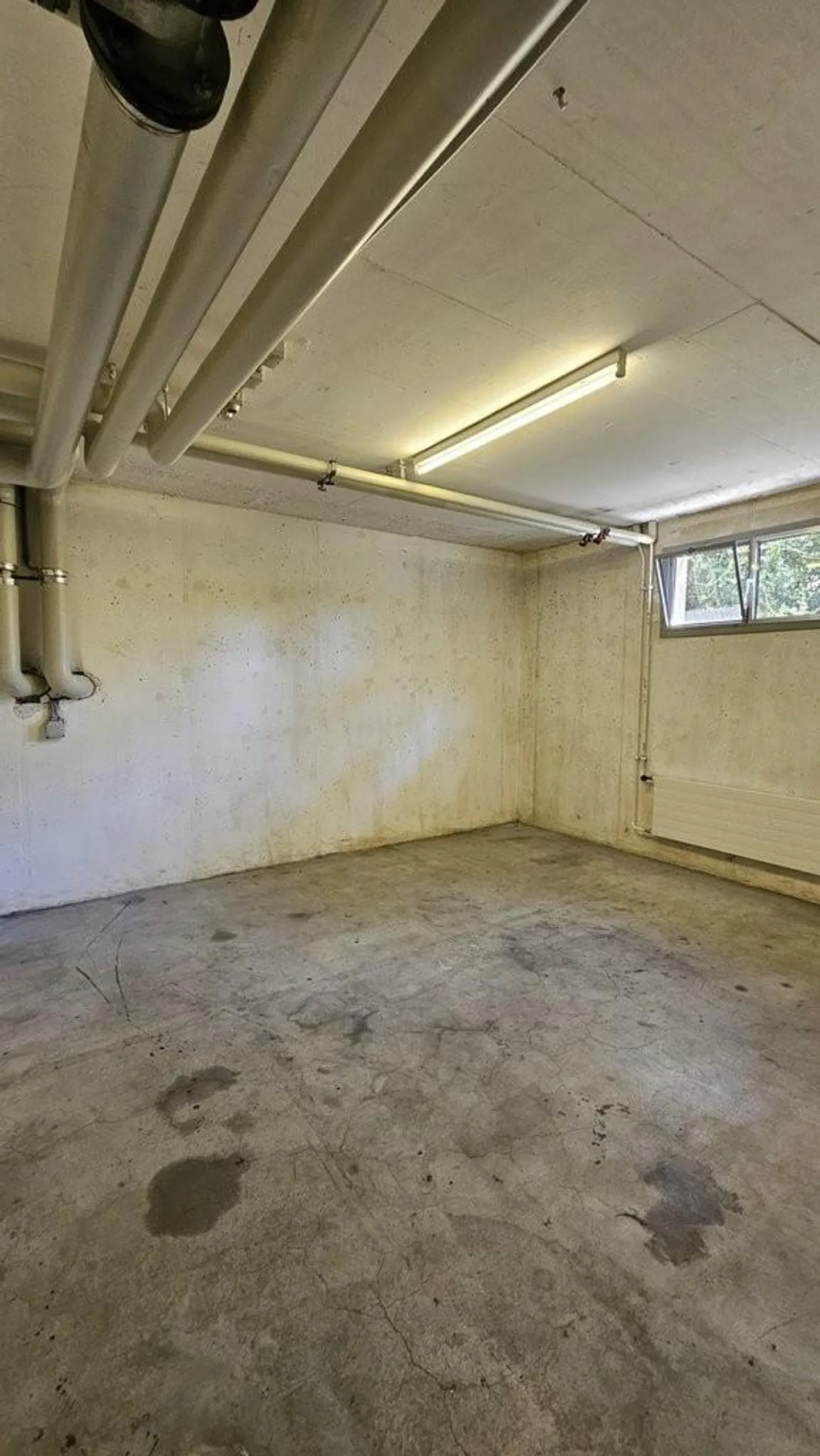 Salle de bricolage à la frontière d'Affoltern/Oerlikon - Photo 1 sur 2