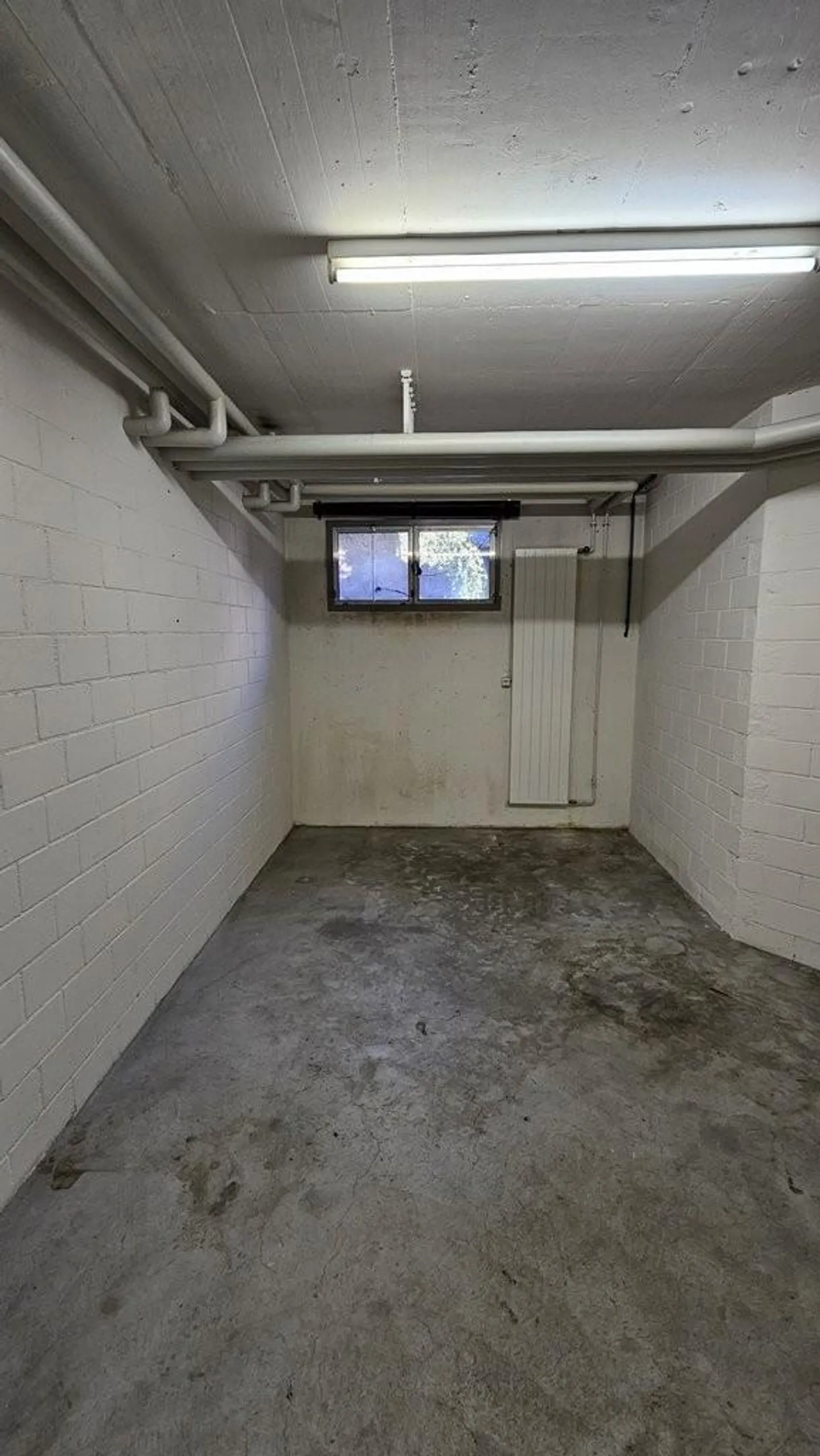 Salle de bricolage à la frontière d'Affoltern/Oerlikon - Photo 2 sur 3