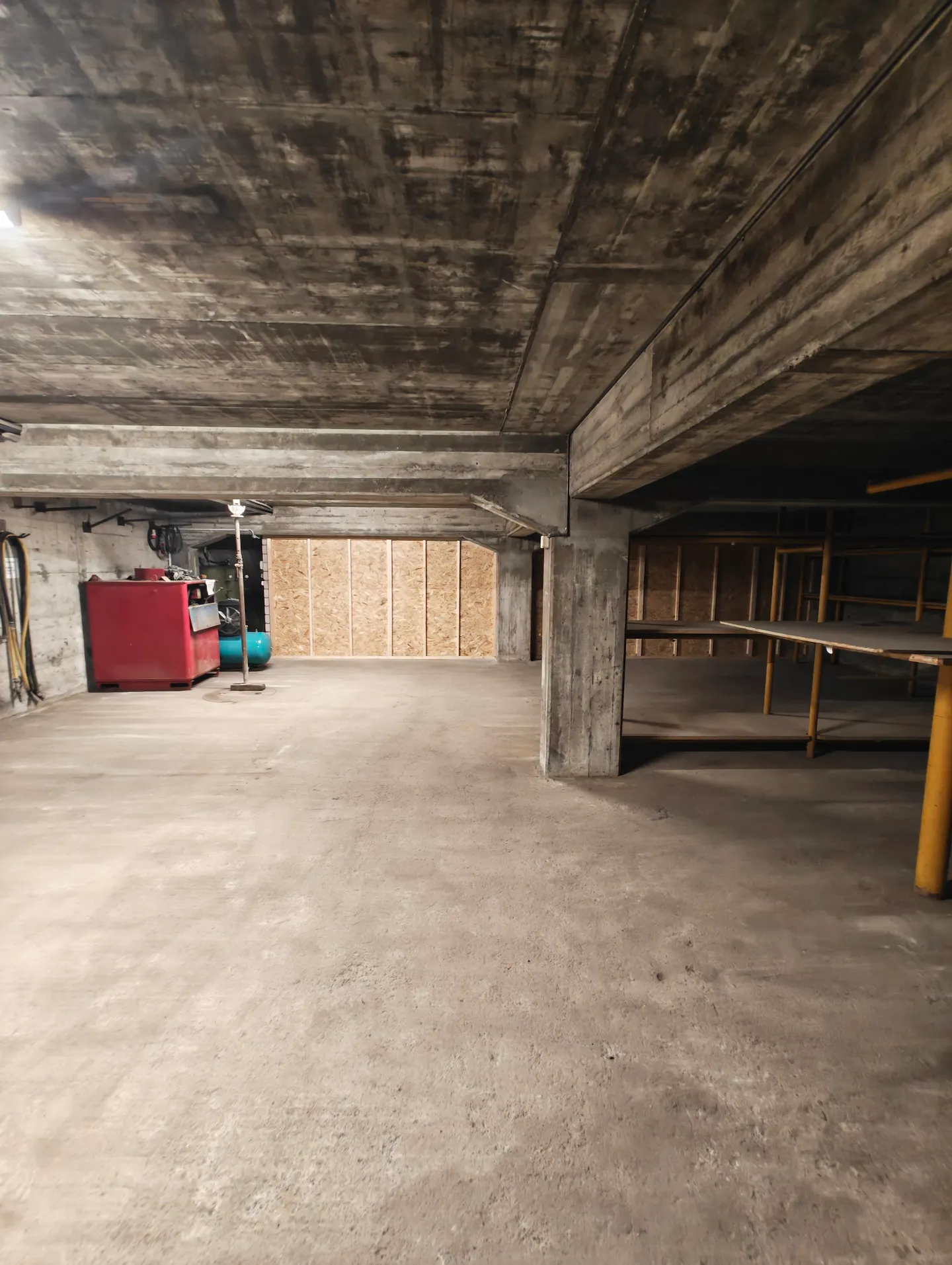 115.2m2 Storage Room Mellingen - Gheidstrasse 19 - Photo 3 of 13