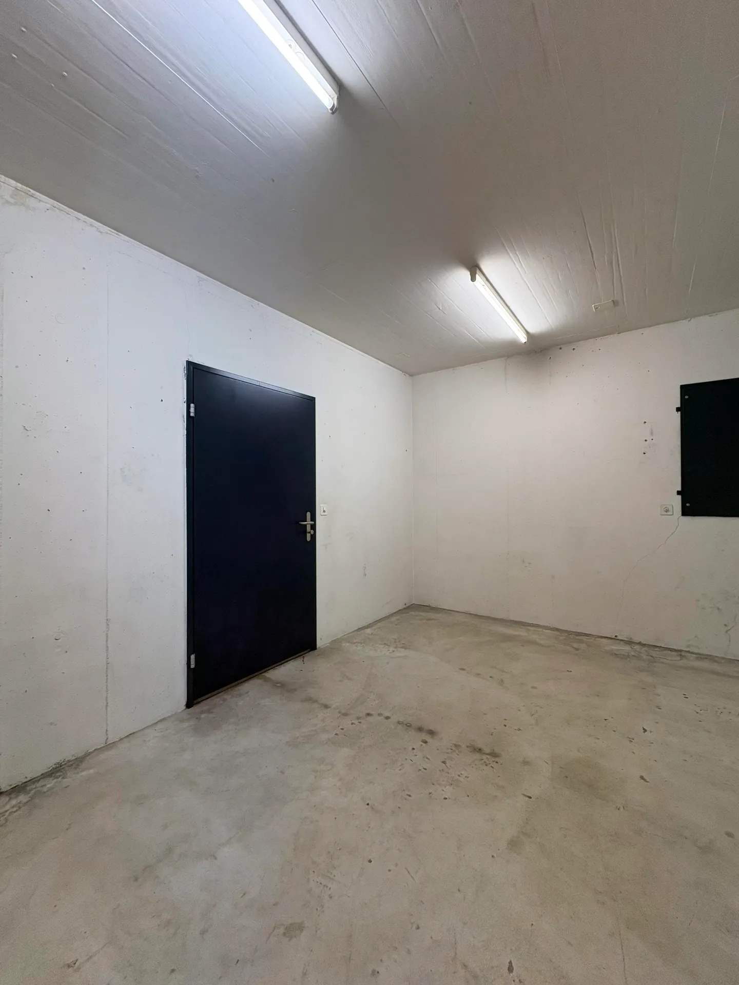 15.9m2 Storage Room Wädenswil - Zugerstrasse 2 - Photo 5 of 10