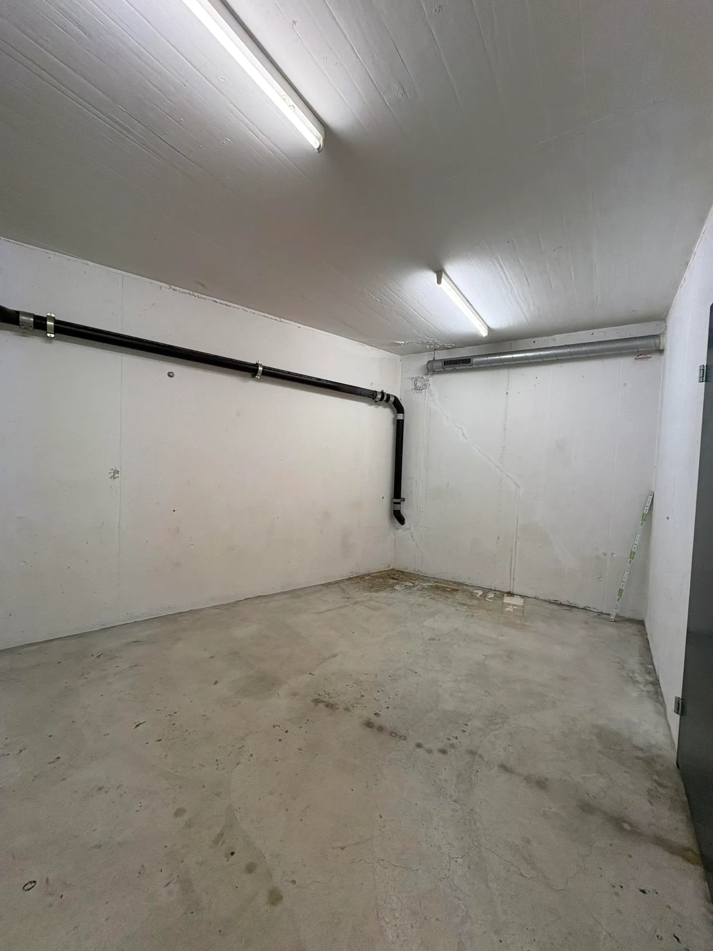 15.9m2 Storage Room Wädenswil - Zugerstrasse 2 - Photo 2 of 10