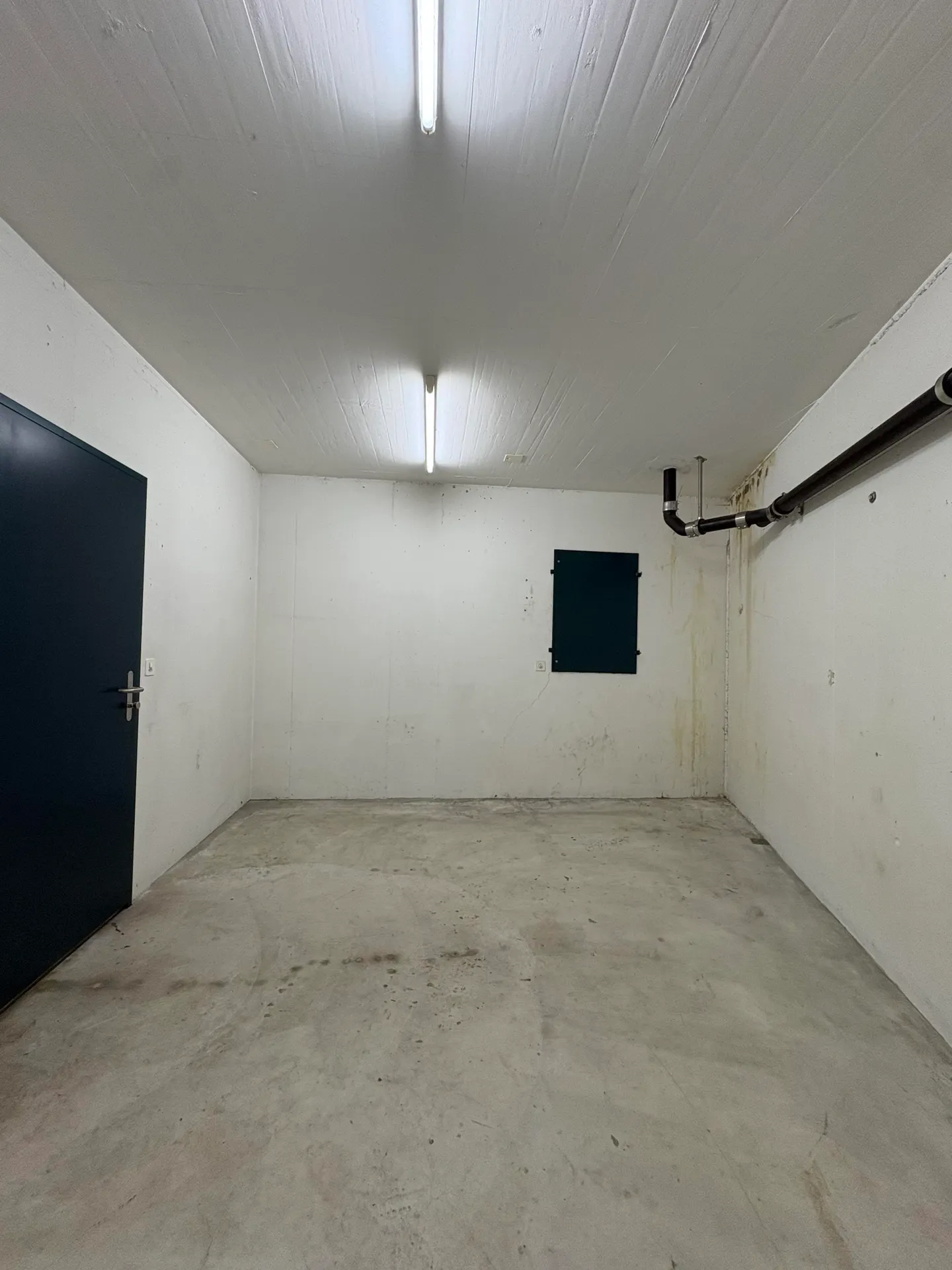 15.9m2 Storage Room Wädenswil - Zugerstrasse 2 - Photo 1 of 10