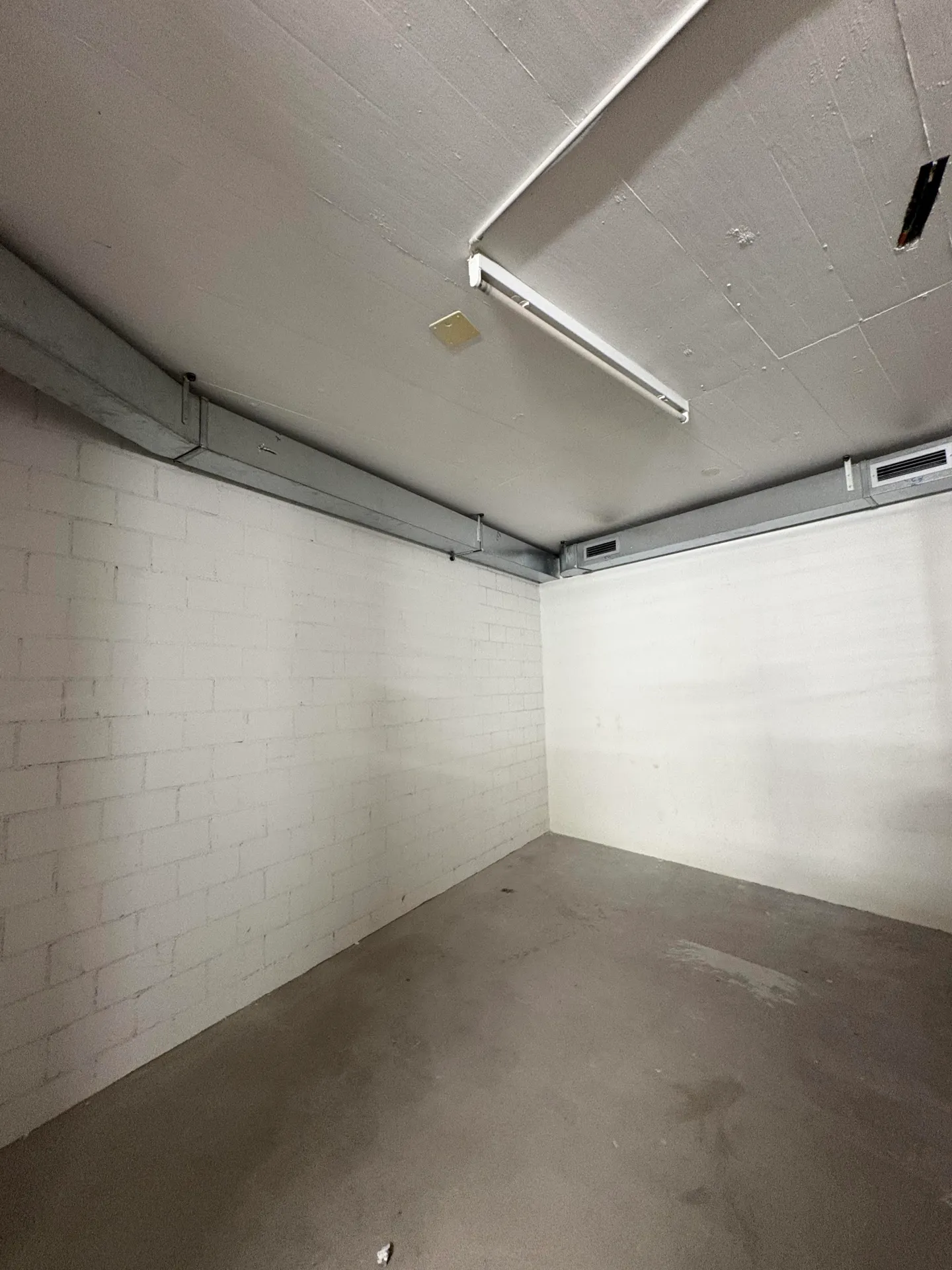 16.9m2 Storage Room Wädenswil - Zugerstrasse 2 - Photo 5 of 8