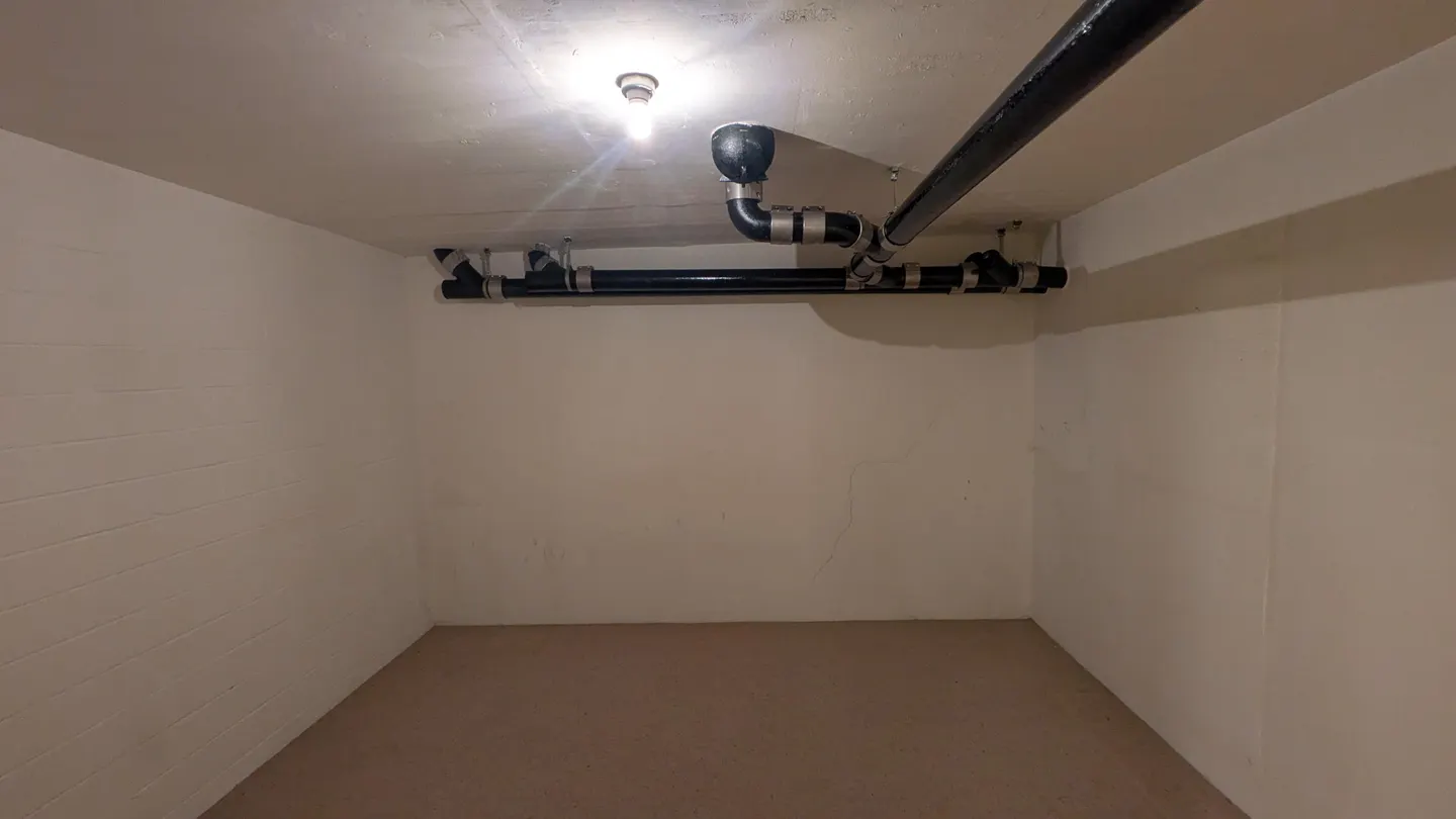 Magazzino di 24m2 Greifensee - Sandbüelstrasse 46 - Foto 4 di 13