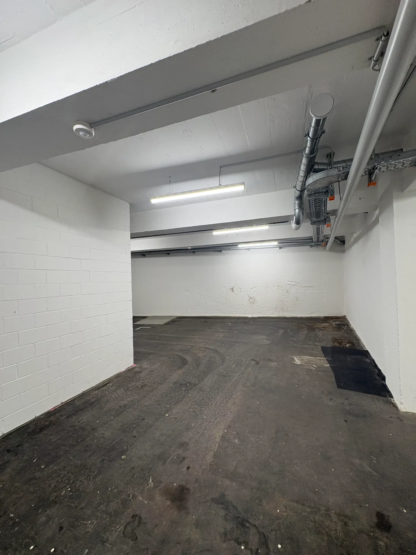 Espace de stockage de 176,7 m2 à Winterthur - Garnmarkt 10 - Photo 9 sur 13
