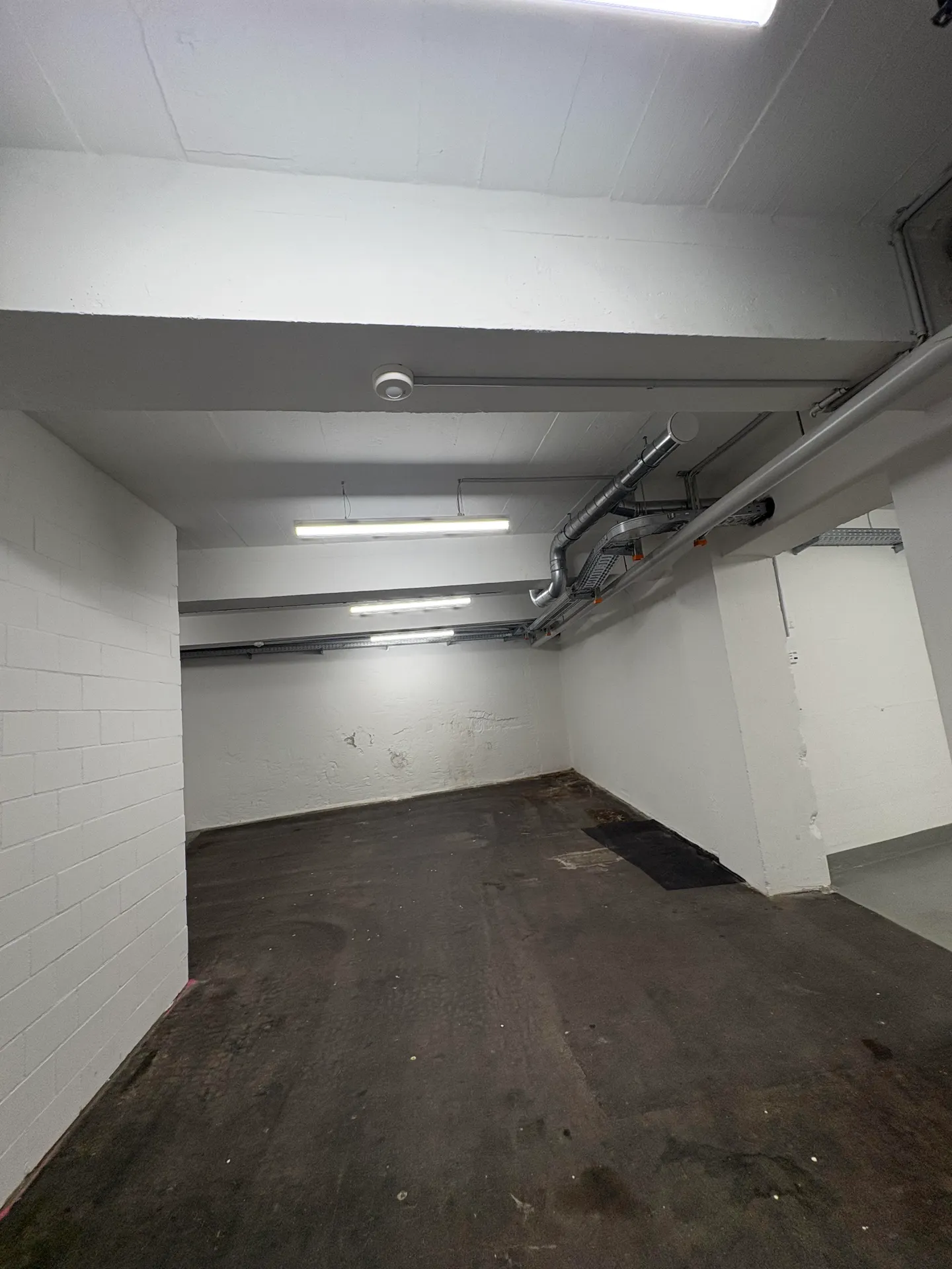 Espace de stockage de 176,7 m2 à Winterthur - Garnmarkt 10 - Photo 10 sur 13