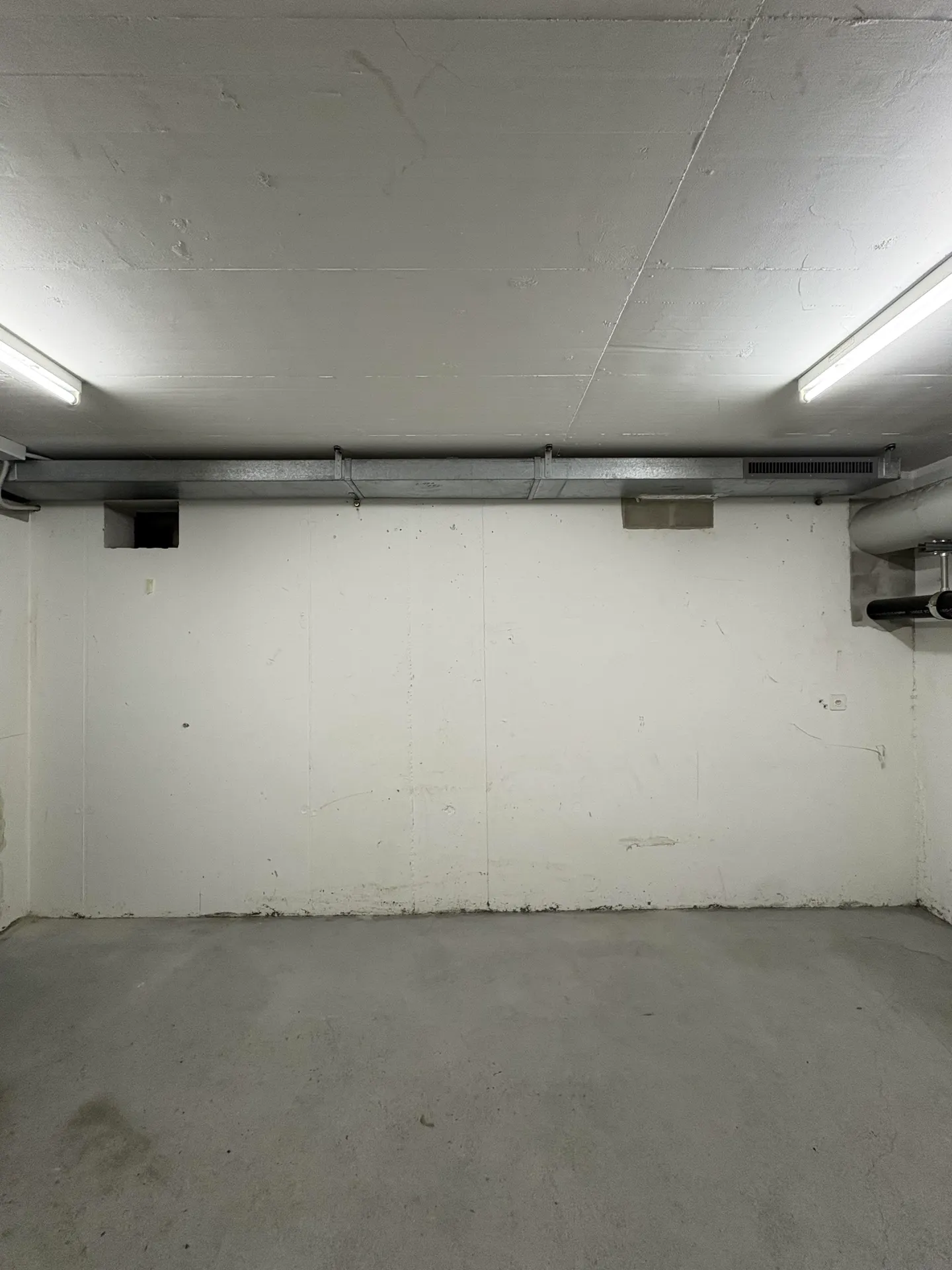 15.5m2 Storage Room Wädenswil - Zugerstrasse 2 - Photo 2 of 10