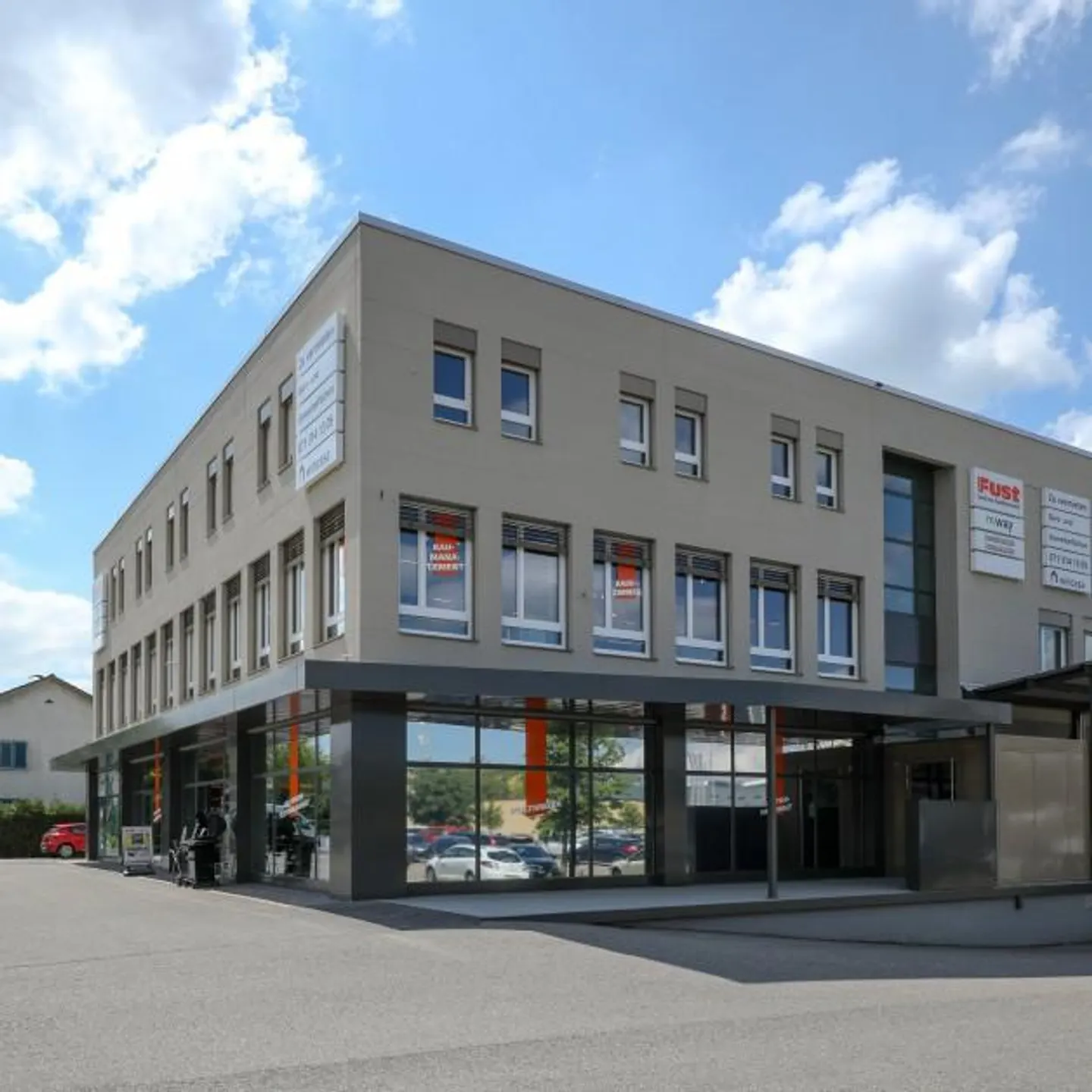Spazi di stoccaggio da 90 a 525 m² a Frauenfeld – flessibili, pratici e versatili - Foto 1 di 1