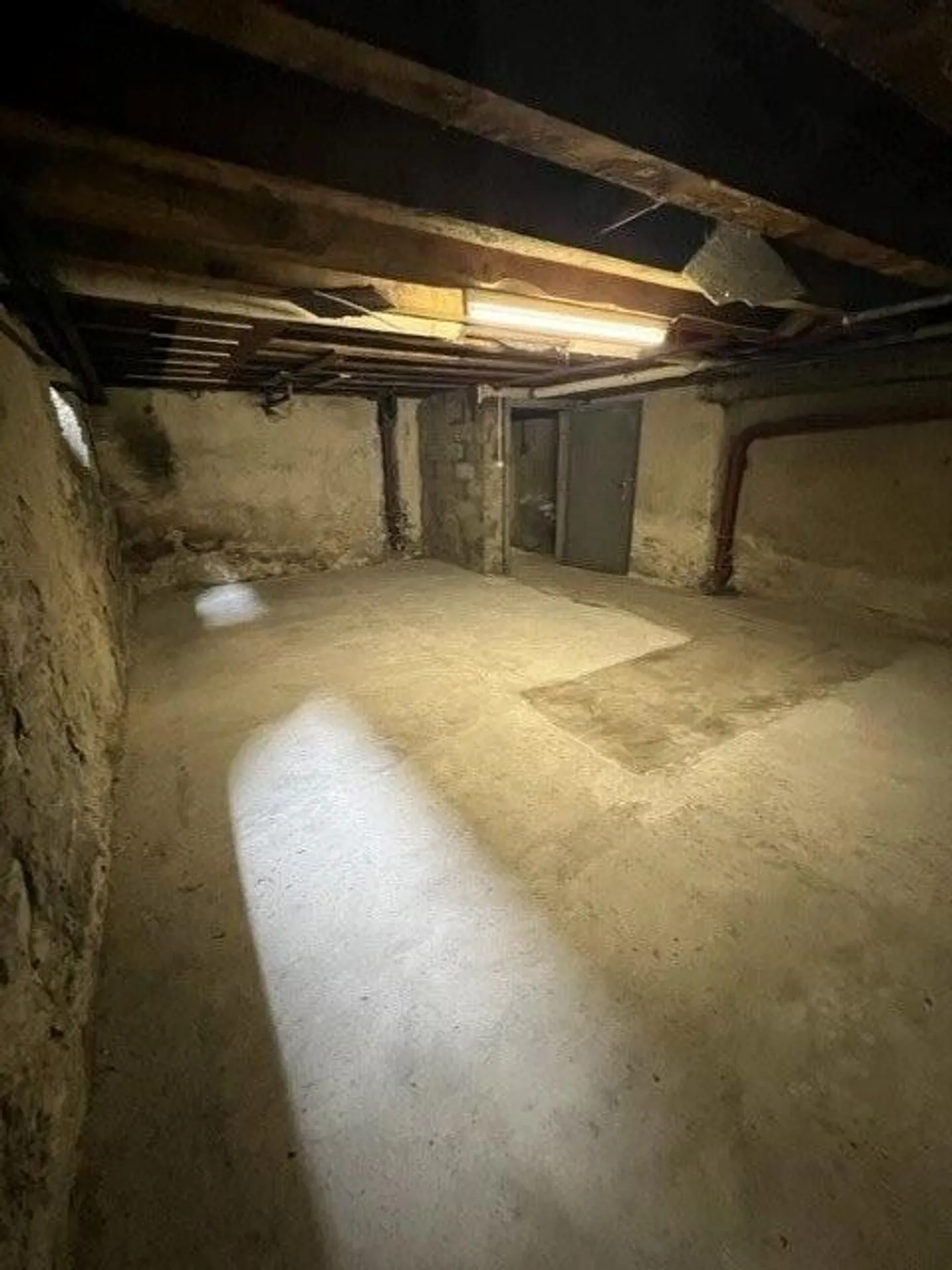 Deposito in centro città e a due passi dalla Stazione Cornavin - Foto 2 di 2