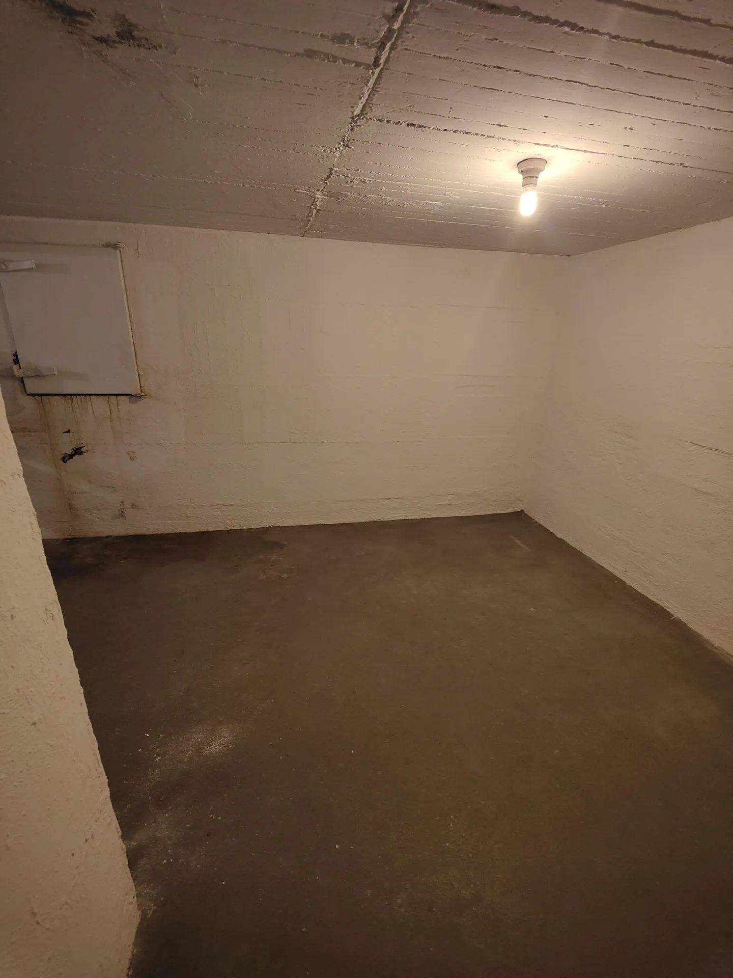 Rent storage space Zurich District 7 - 26m2 Zeltweg 67 - Photo 2 of 10
