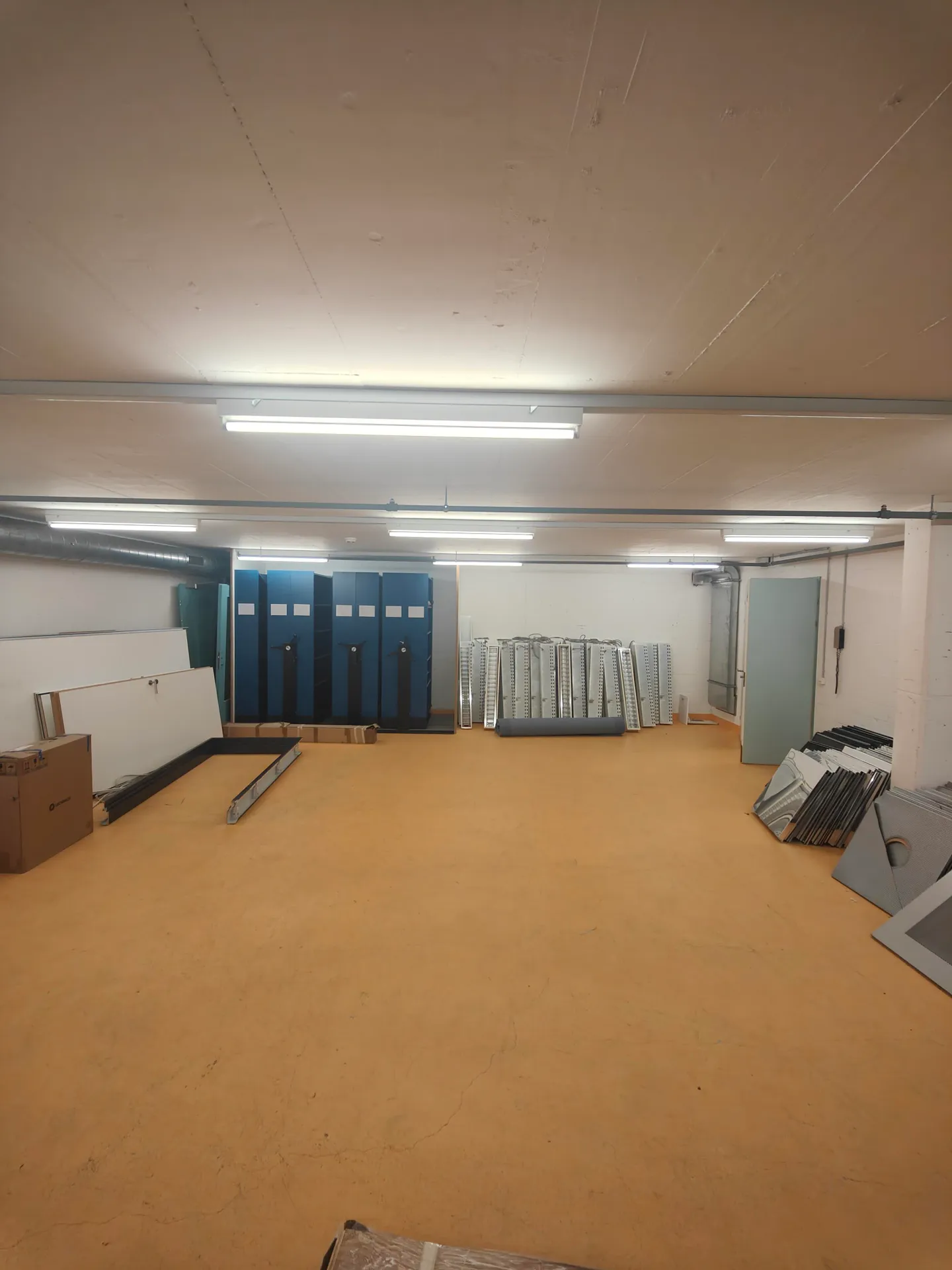 85.8m2 Storage Room Schaffhausen - Stauffacherstrasse 36 - Photo 9 of 10