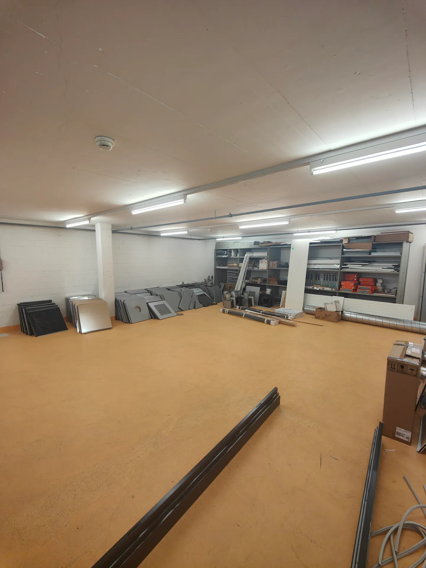 85.8m2 Storage Room Schaffhausen - Stauffacherstrasse 36 - Photo 6 of 10