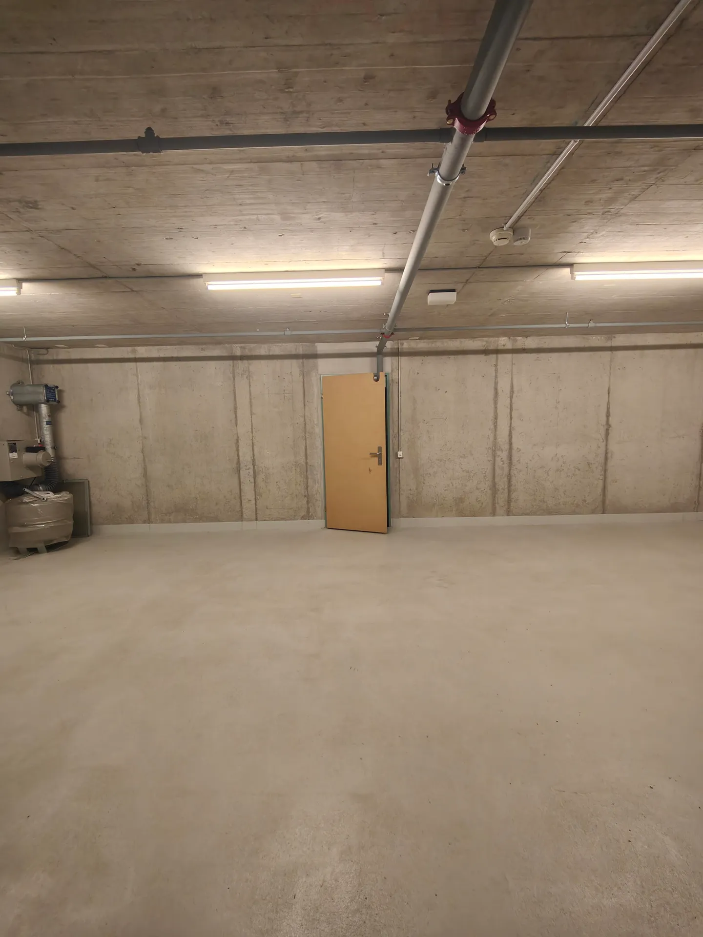 104m2 Storage Room Schaffhausen - Stauffacherstrasse 36 - Photo 5 of 10