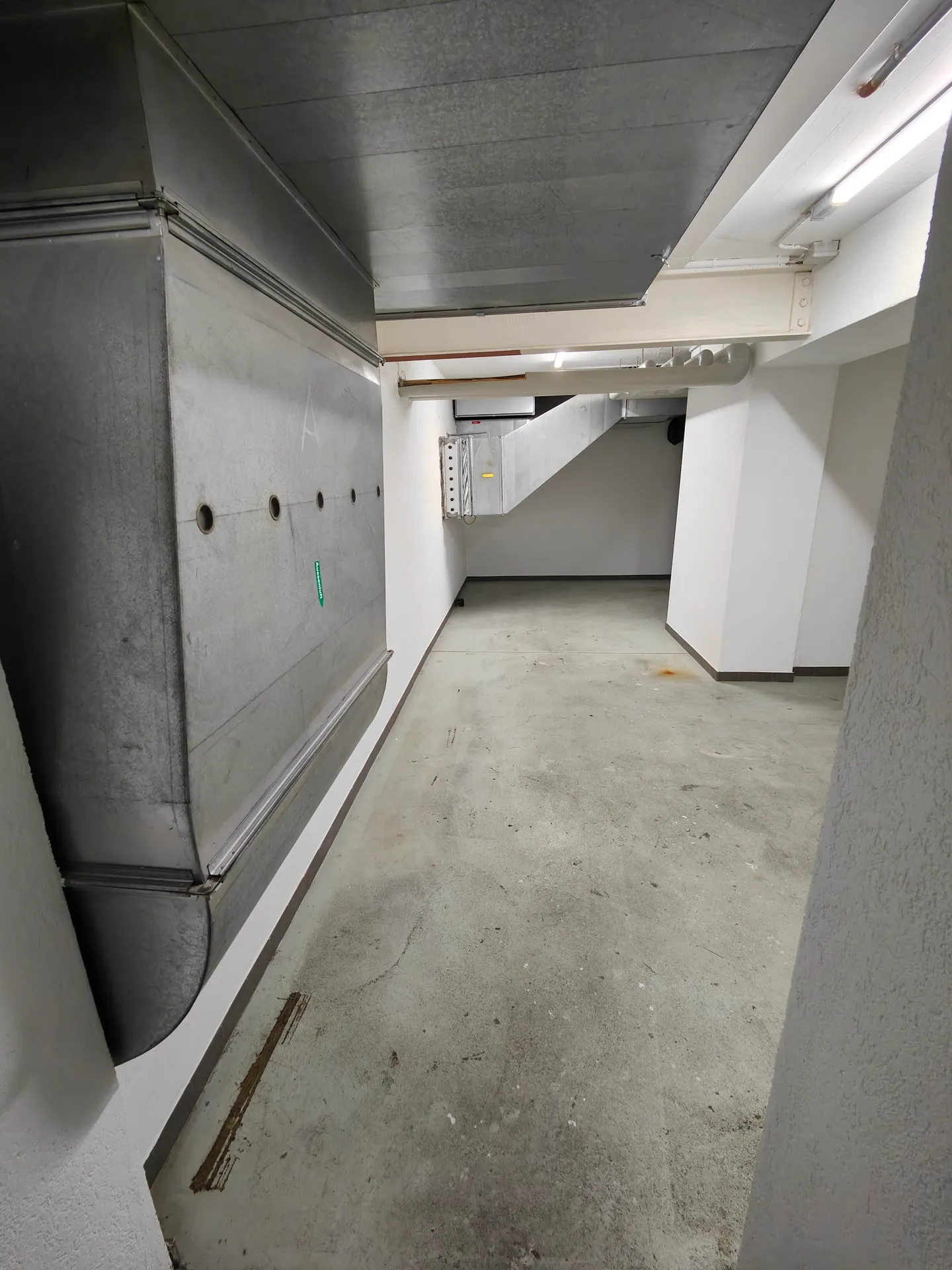 41m2 Storage Room Inner Margarethenstrasse Near Basel SBB - Photo 10 of 10
