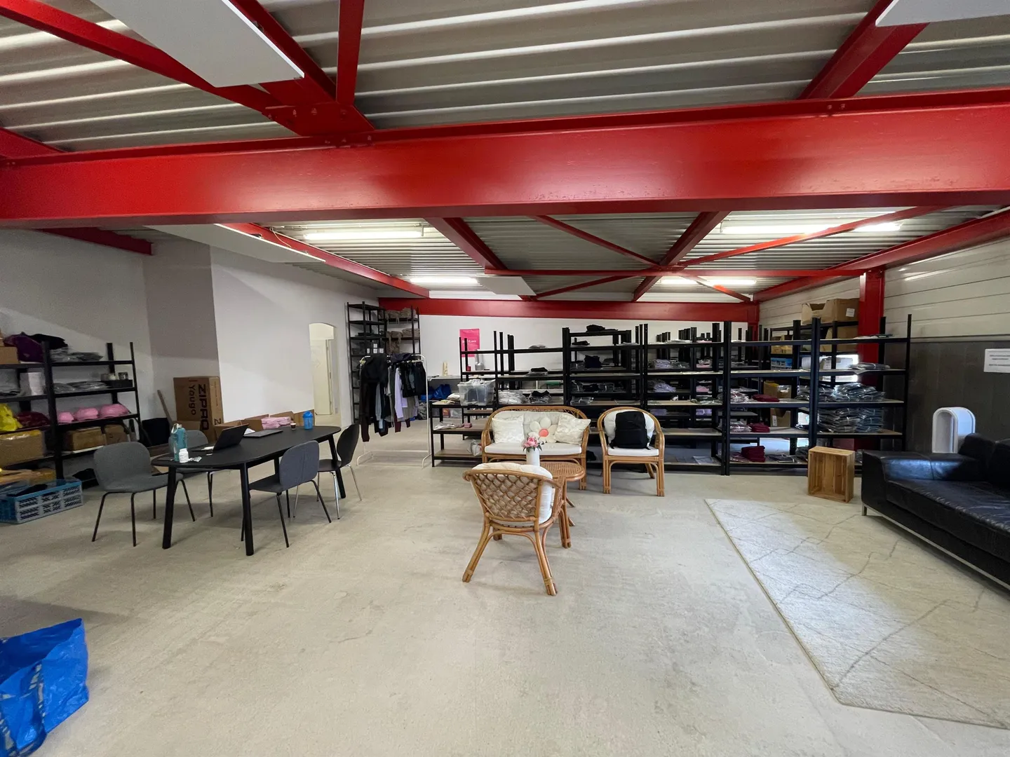 Spacious studio in commercial building in Gretzenbach – 173m² - Photo 1 of 2