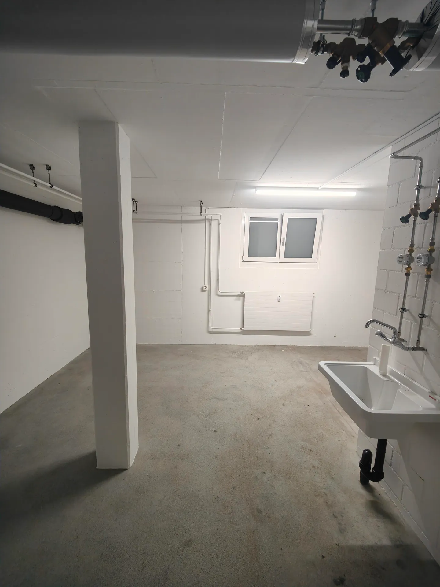 23.7m2 Salle de stockage Suhr - Gönhardweg 11A (DISPONIBLE À PARTIR DE MI-SEPTEMBRE) - Photo 8 sur 13