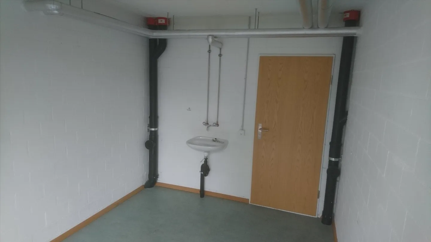Heller Bastelraum in Aesch - Foto 1 von 1