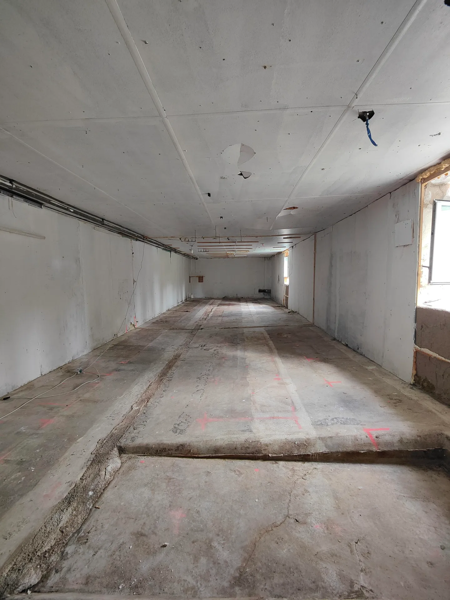 120m2 Lagerraum Zürich - Am Wasser 161 - Foto 1 di 9