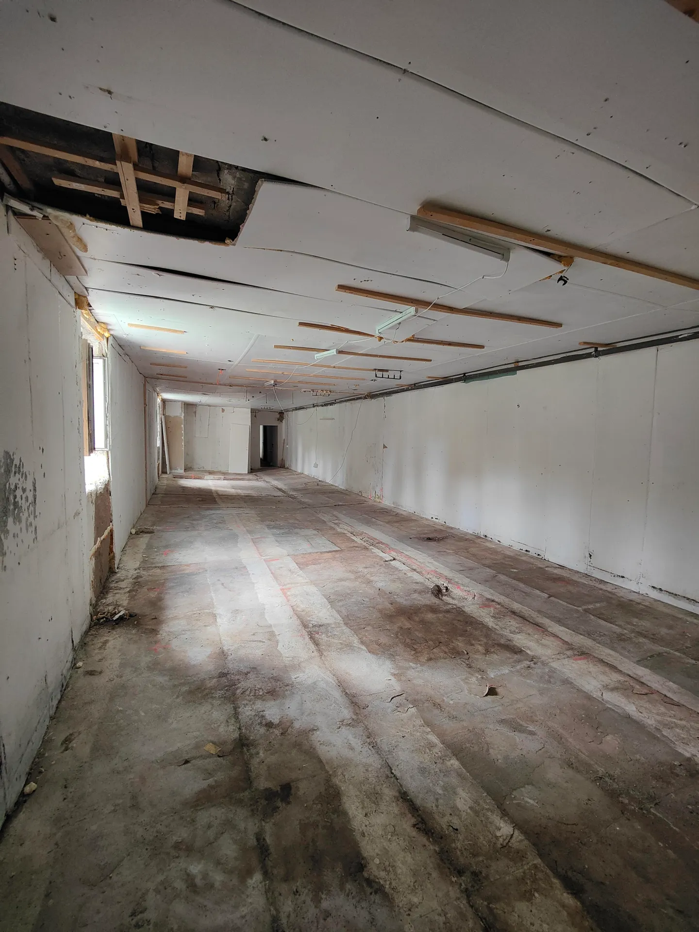 120m2 Lagerraum Zürich - Am Wasser 161 - Foto 3 di 9
