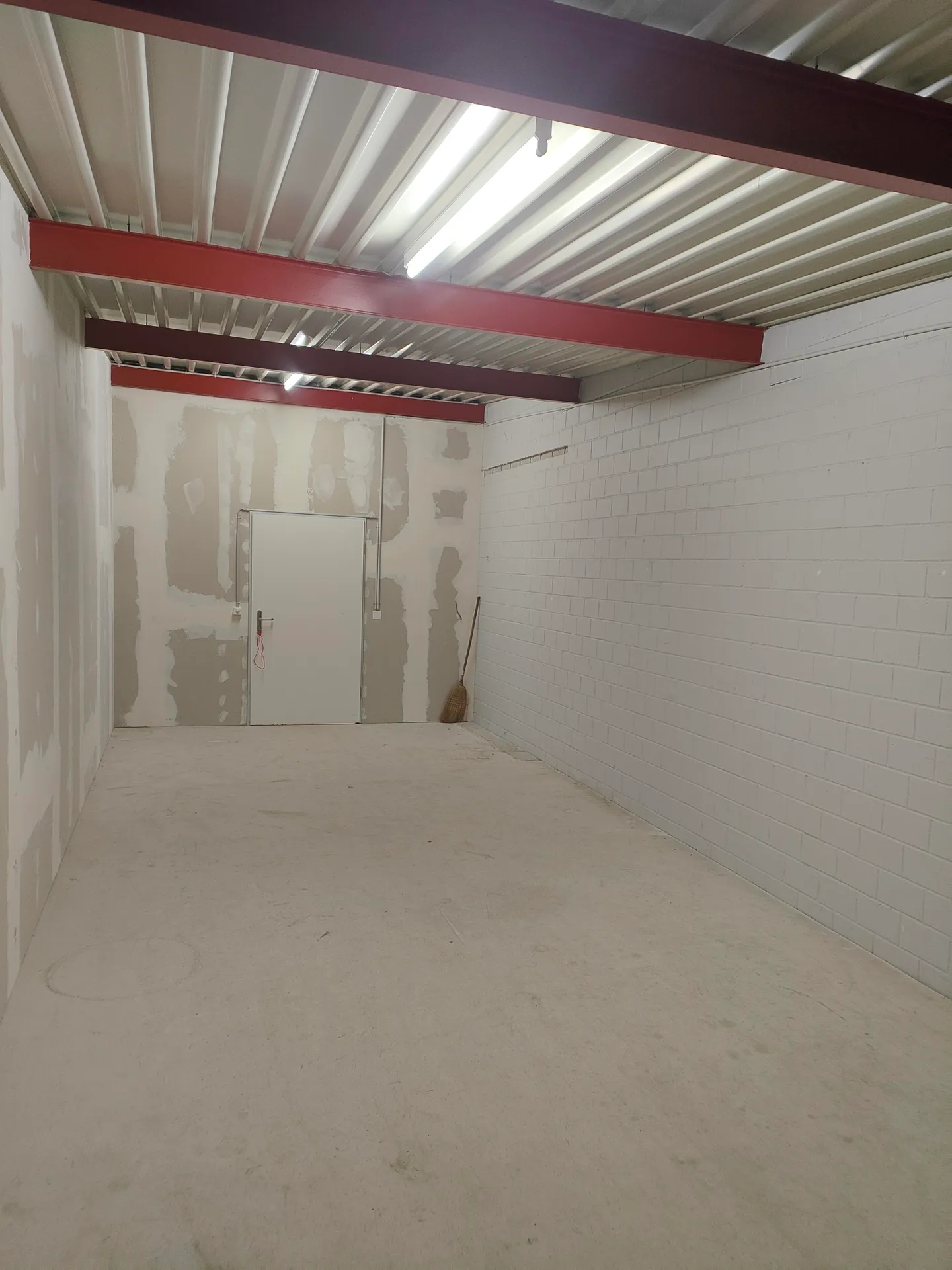 33m2 Storage Room Gretzenbach - Im Grund 9/11 (AVAILABLE FOR SEPTEMBER) - Photo 8 of 12