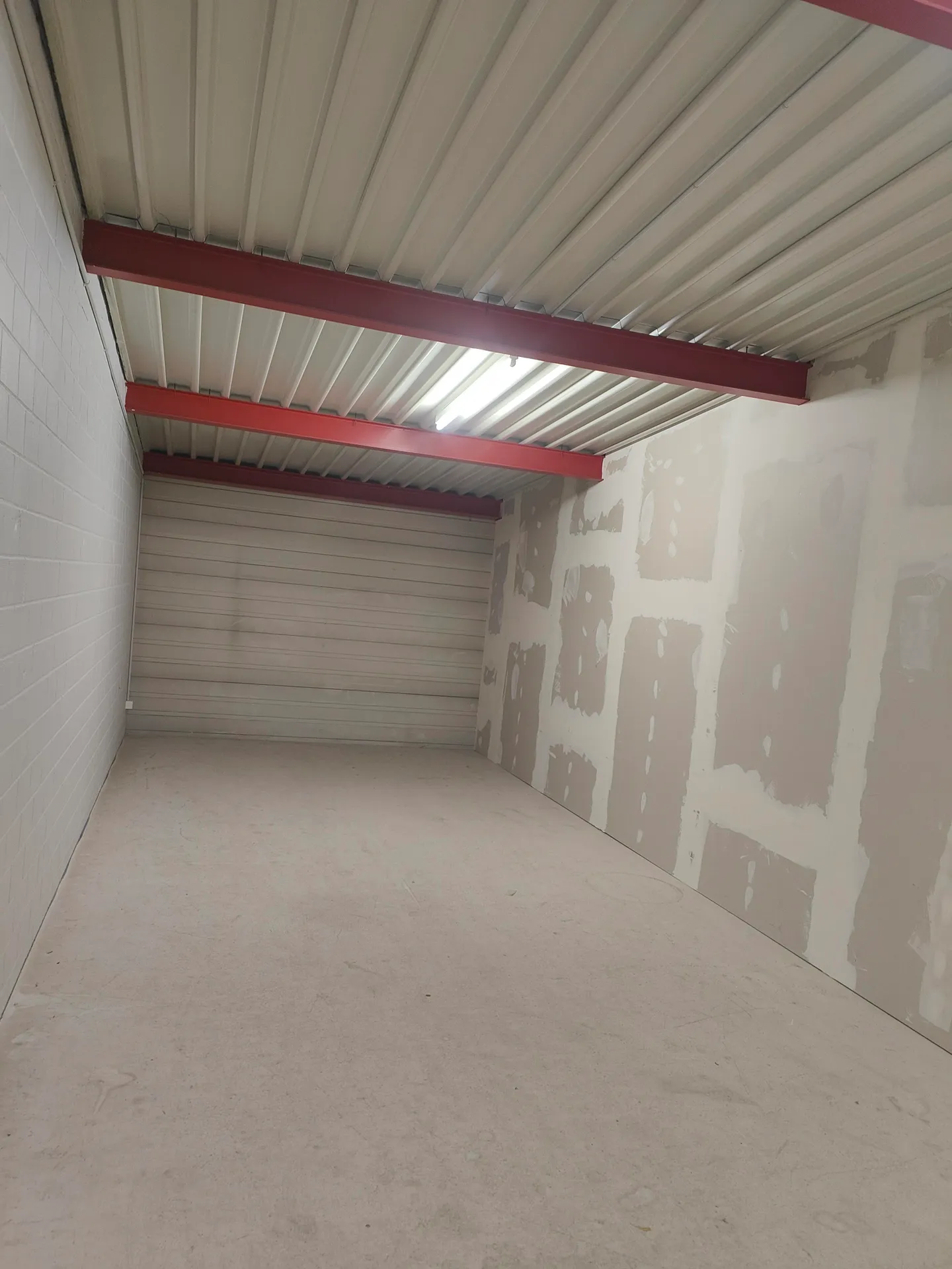 33m2 Storage Room Gretzenbach - Im Grund 9/11 (AVAILABLE FOR SEPTEMBER) - Photo 3 of 12