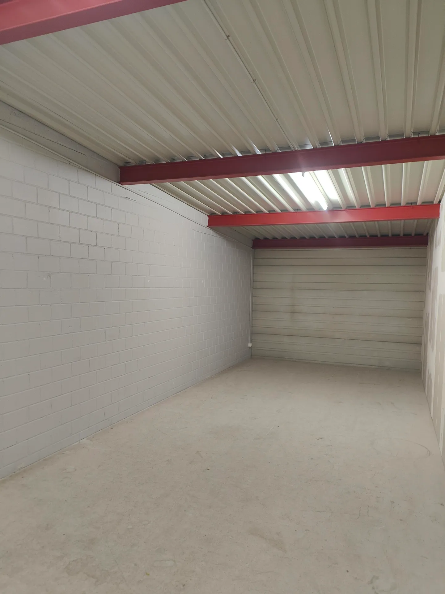 33m2 Storage Room Gretzenbach - Im Grund 9/11 (AVAILABLE FOR SEPTEMBER) - Photo 5 of 12
