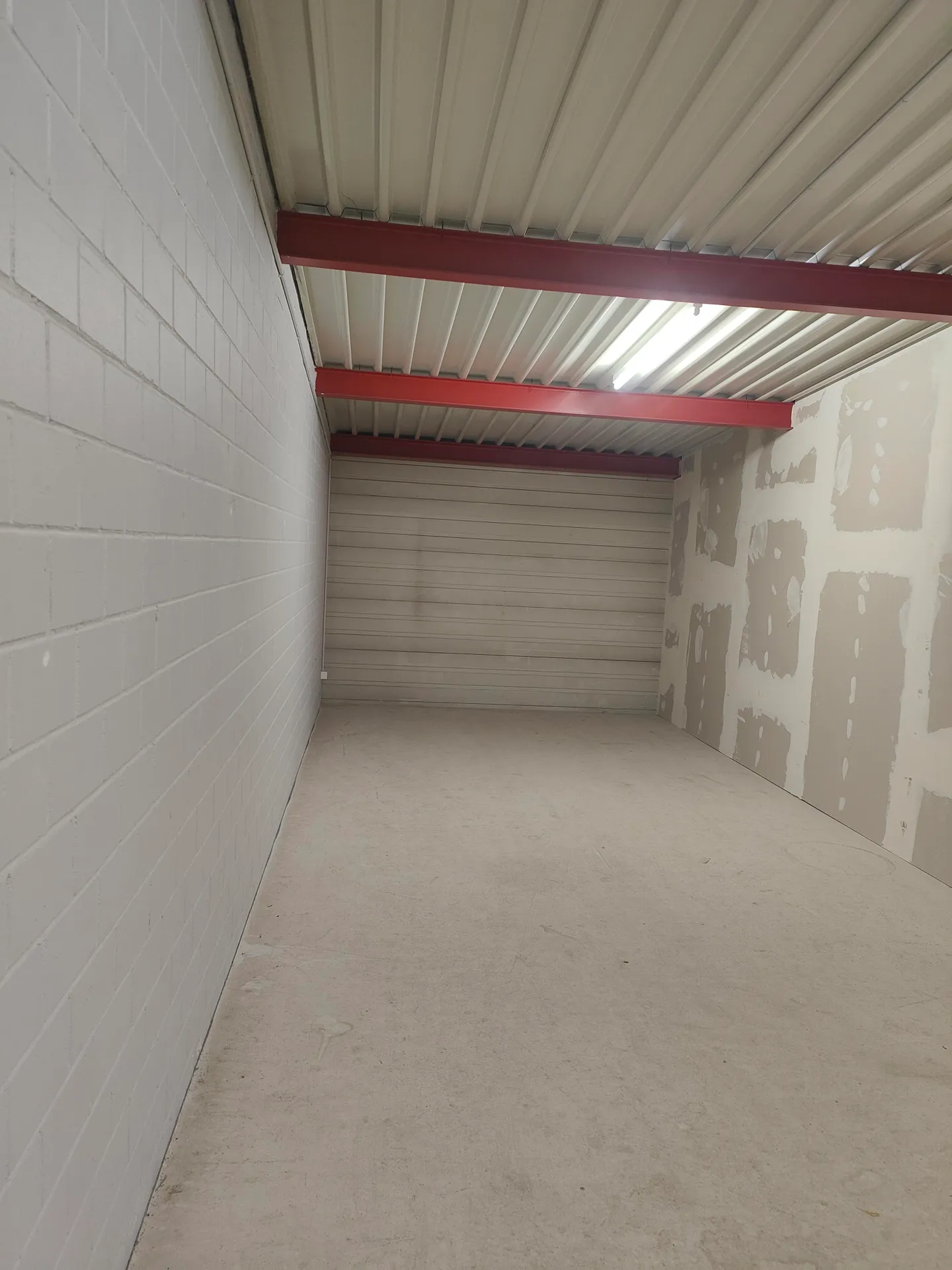 33m2 Storage Room Gretzenbach - Im Grund 9/11 (AVAILABLE FOR SEPTEMBER) - Photo 4 of 12
