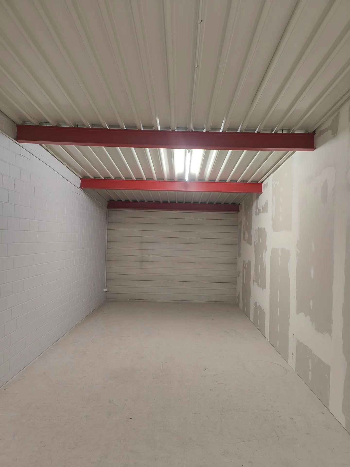 33m2 Storage Room Gretzenbach - Im Grund 9/11 (AVAILABLE FOR SEPTEMBER) - Photo 2 of 12