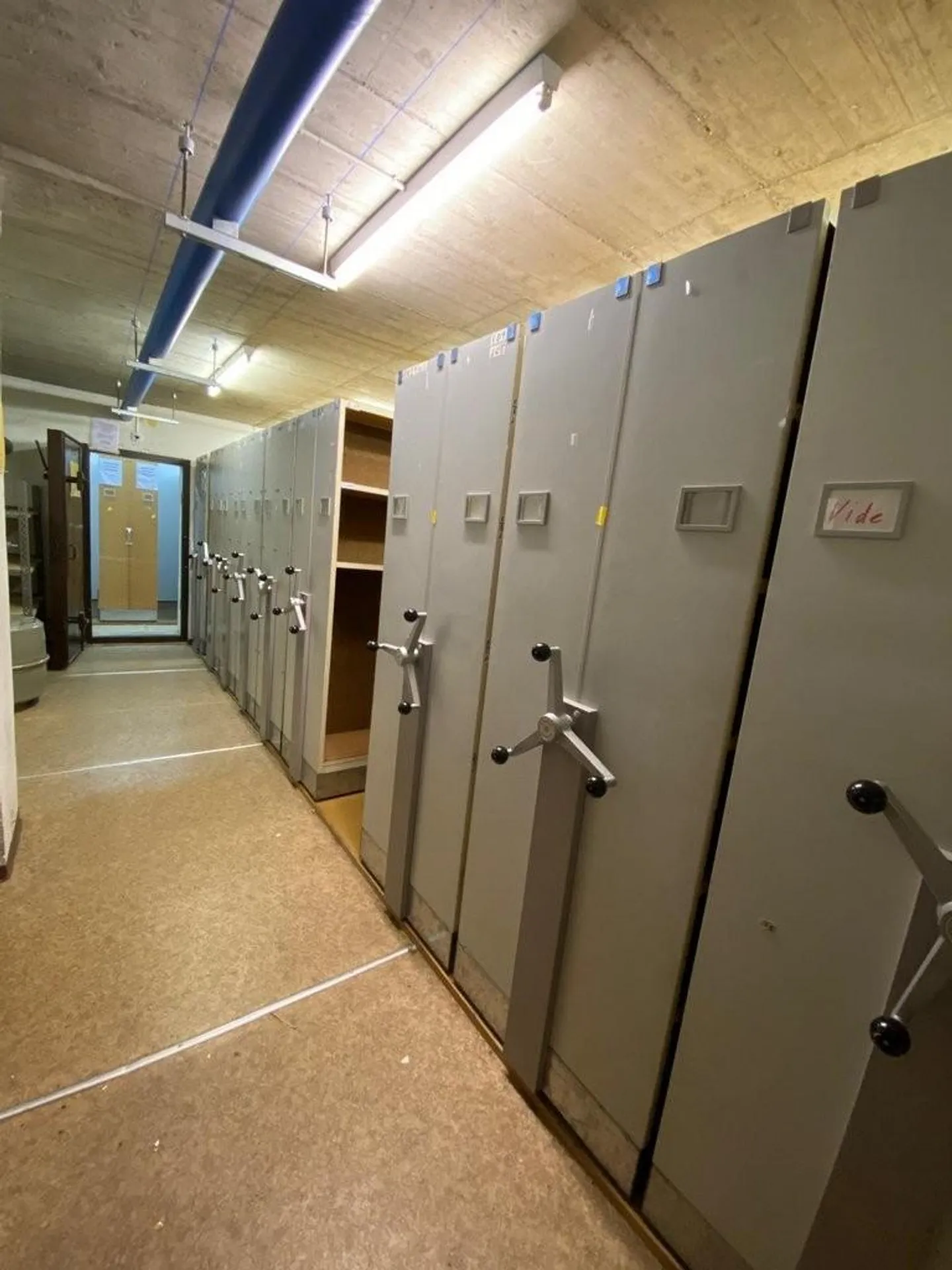 Near Lausanne Train Station - Archive Storage - Photo 2 of 5