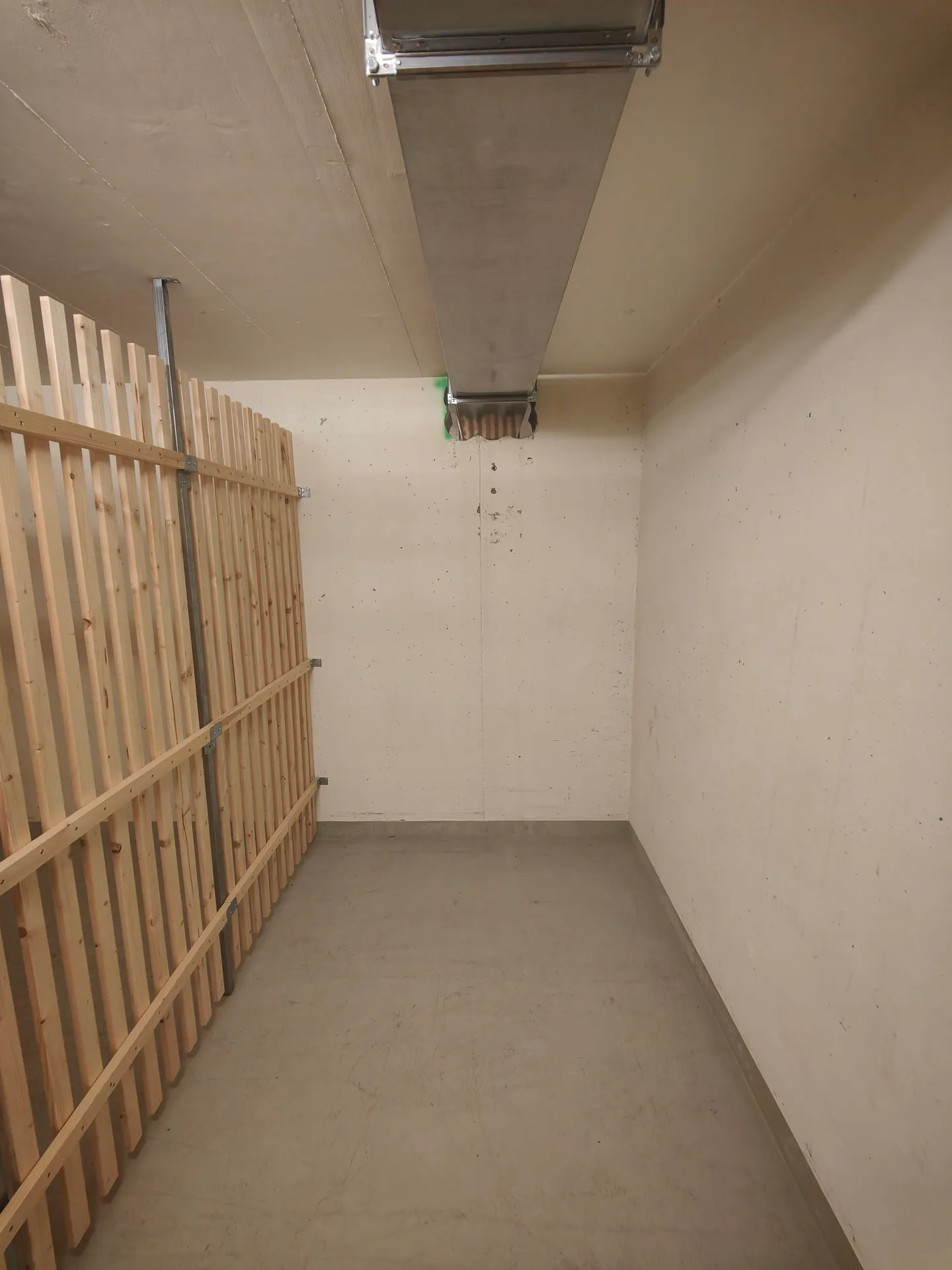 5.4m2 Storage Room Basel - Hochstrasse 16 - Photo 11 of 12