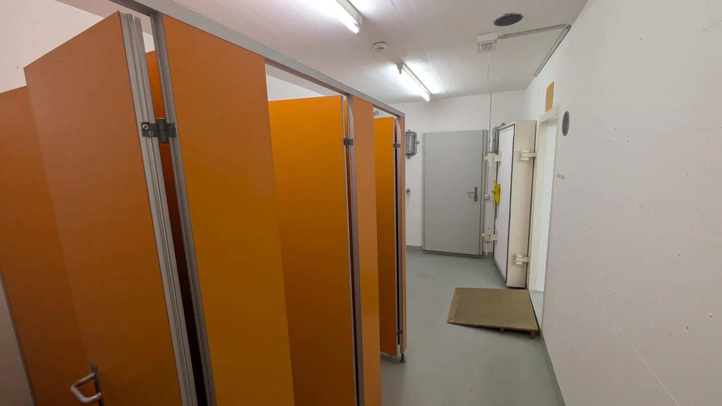 115.0m2 Magazzino Zurigo - Hohlstrasse 552-556 - Foto 3 di 13