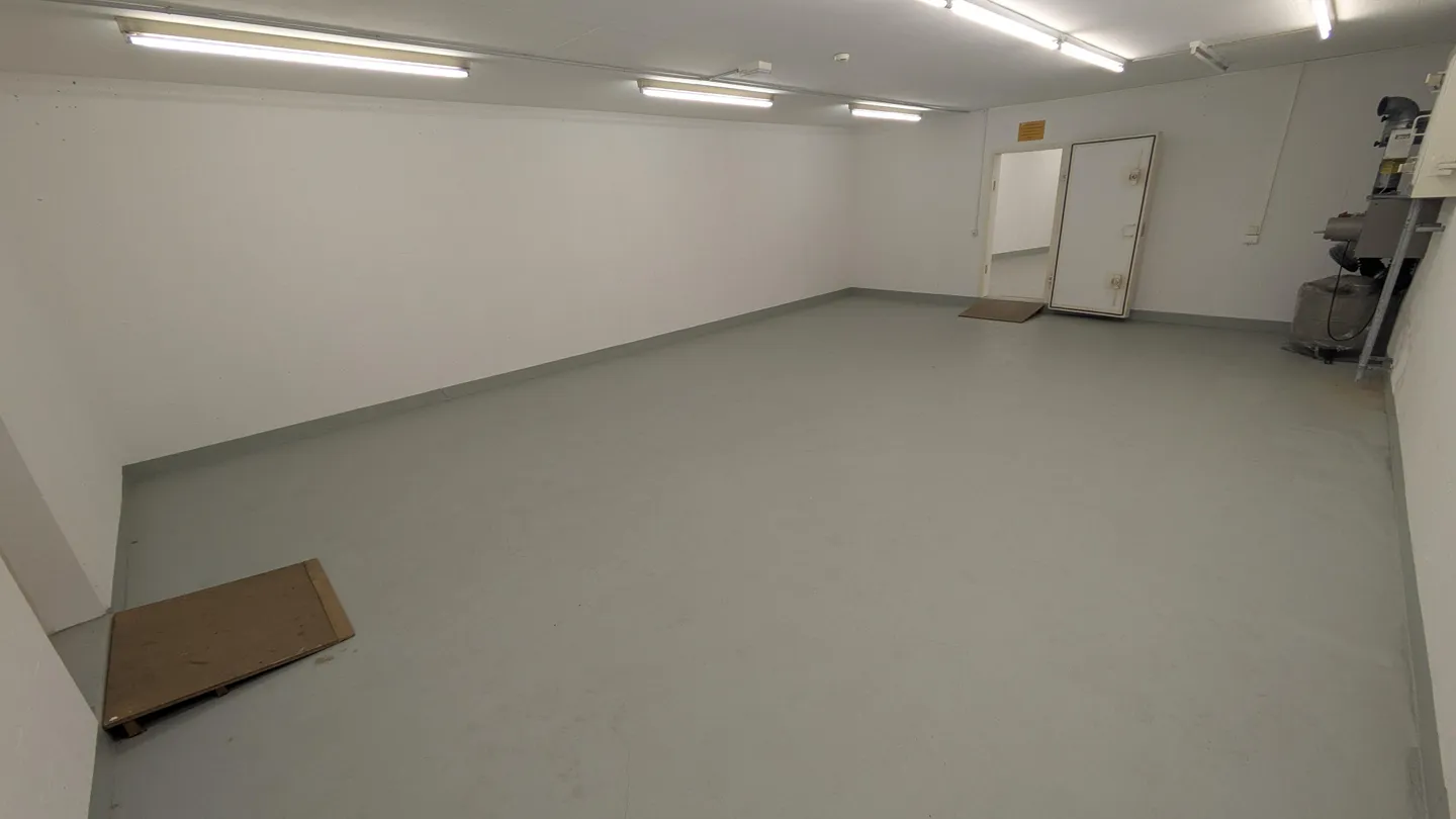 115.0m2 Magazzino Zurigo - Hohlstrasse 552-556 - Foto 8 di 13