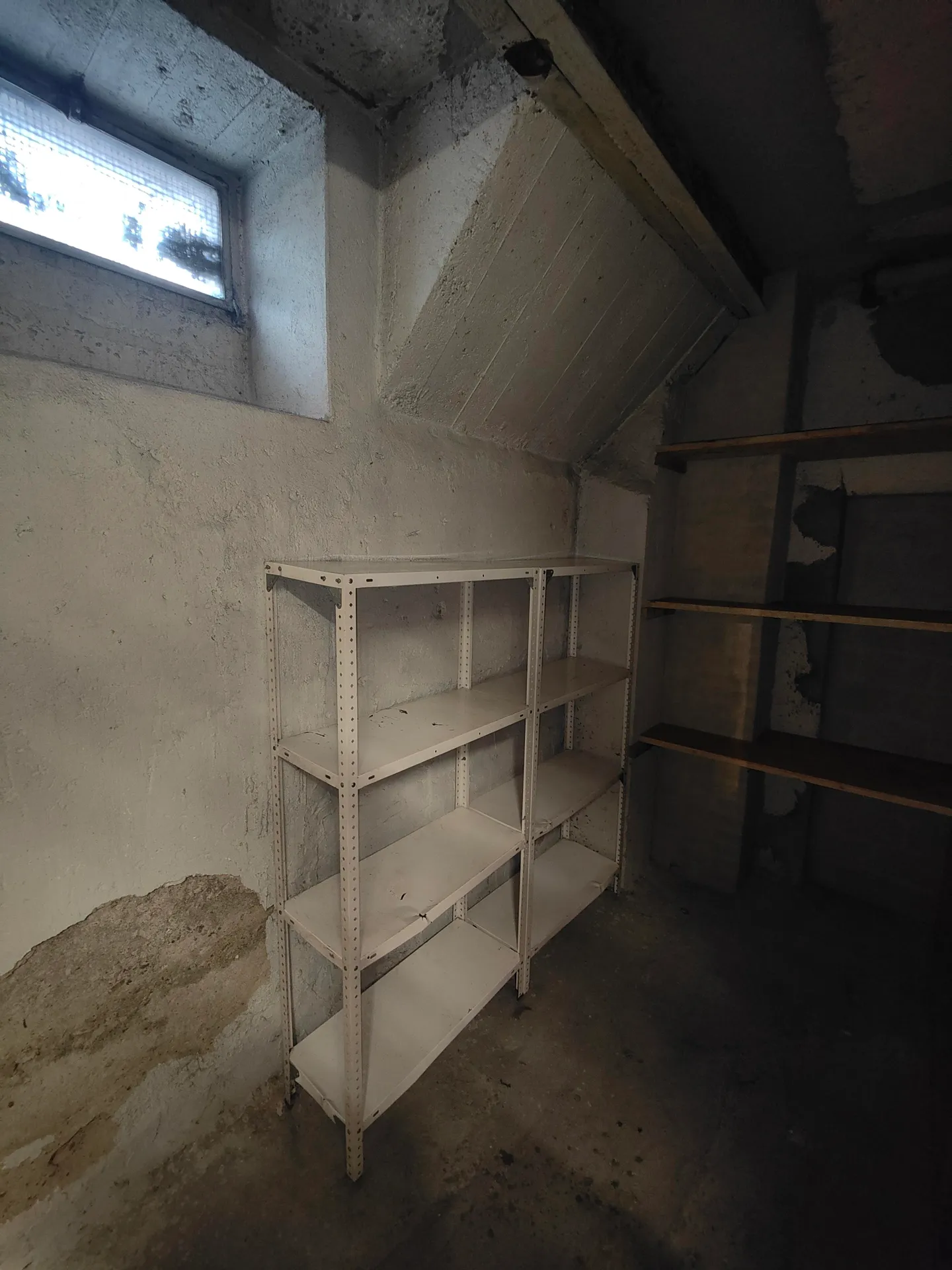 4.82m2 Storage Room Zurich - Badenerstrasse 356 - Photo 9 of 10
