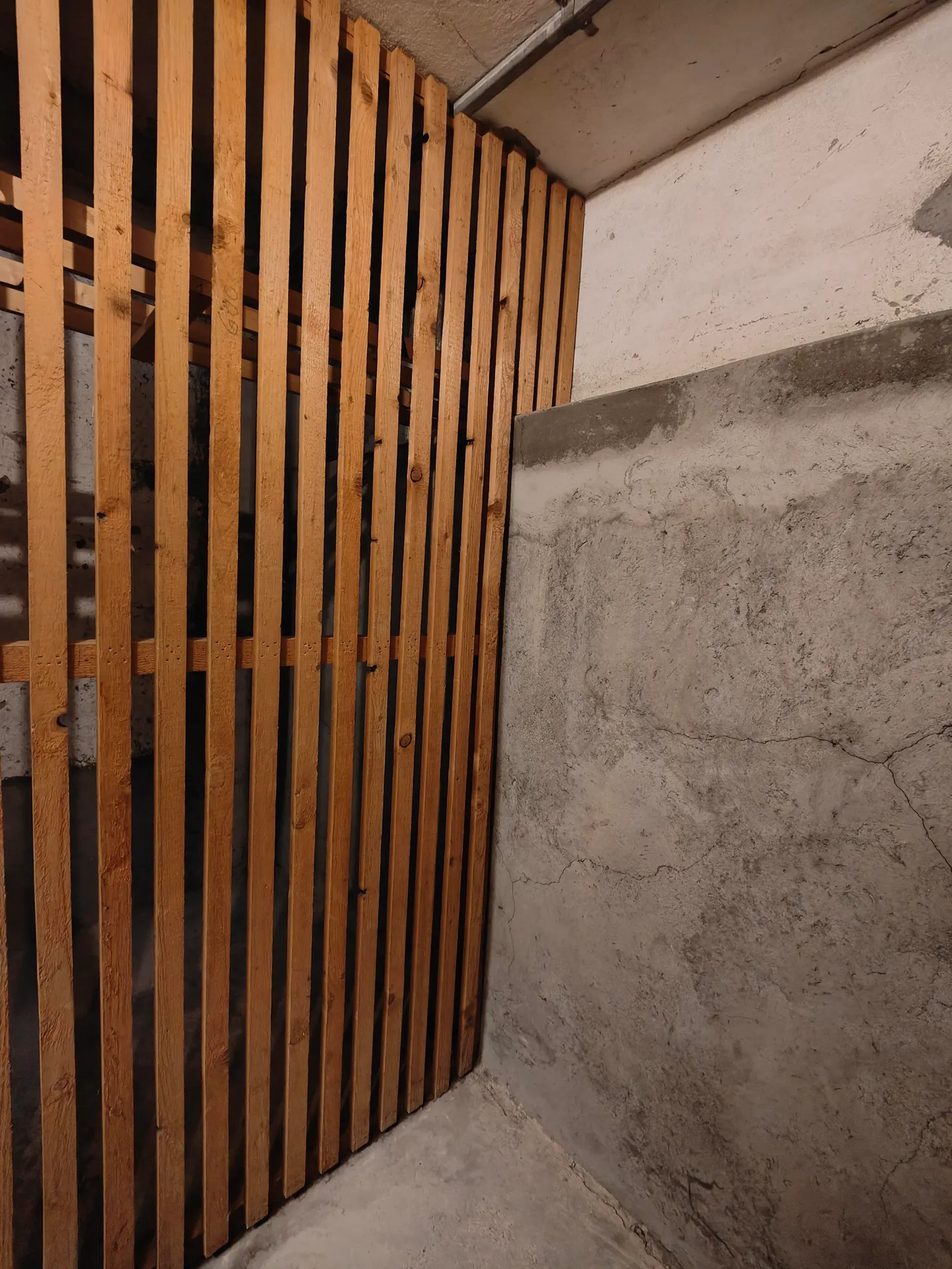 2.6m2 Storage Room Zurich - Badenerstrasse 356 - Photo 7 of 9