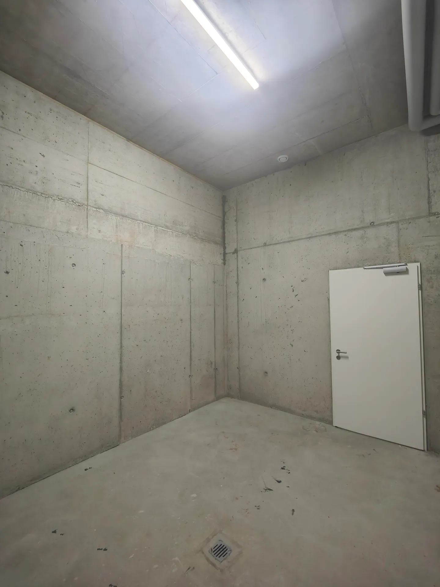 15.9m2 Magazzino Full-Reuenthal - Talgasse 631 - Foto 6 di 10