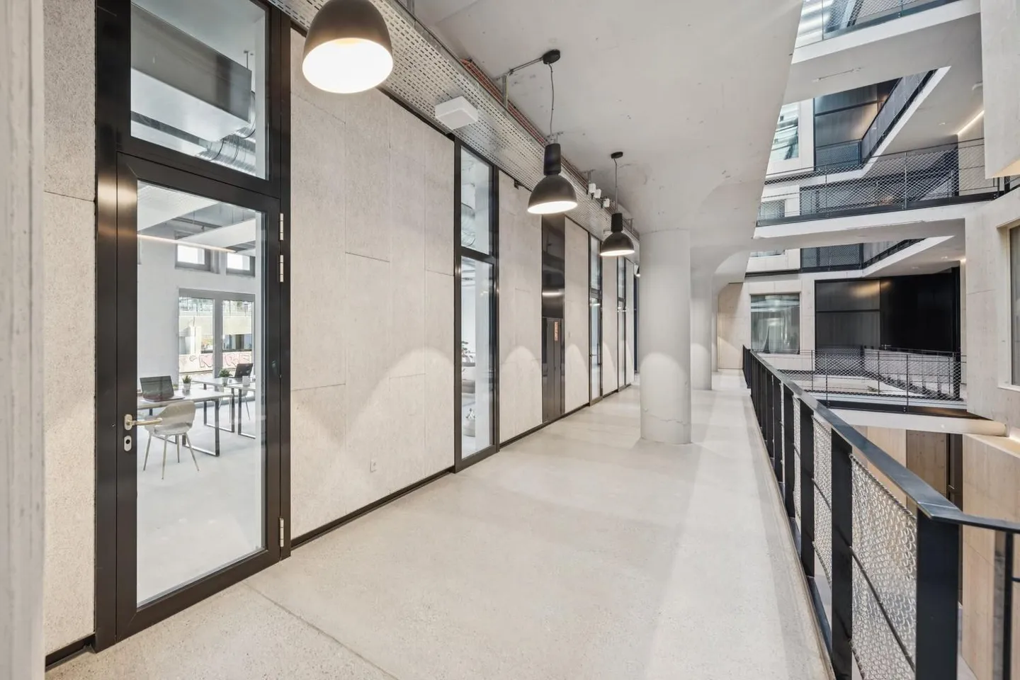Your future premises in one click! - Photo 9 of 10