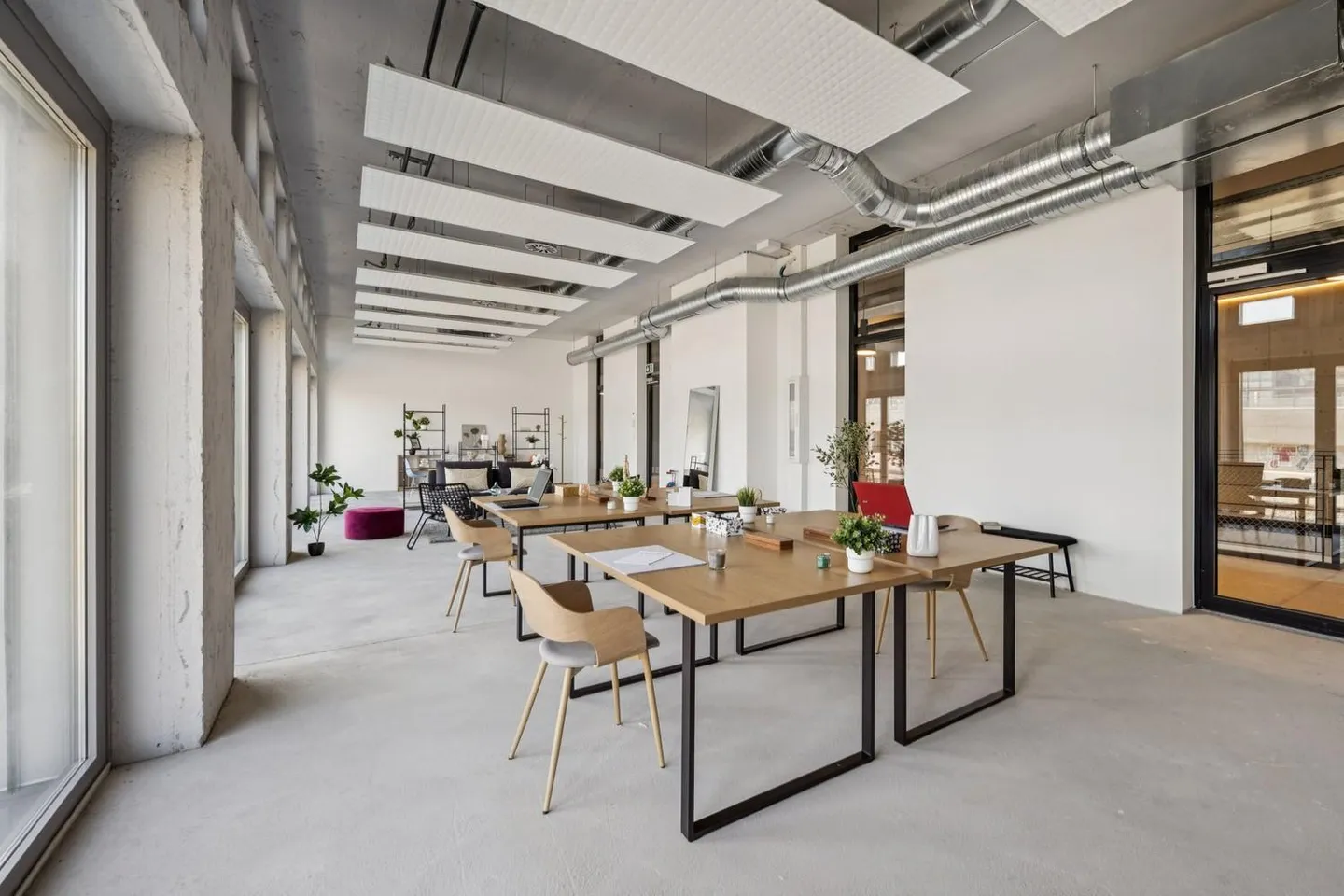 Your future premises in one click! - Photo 3 of 10