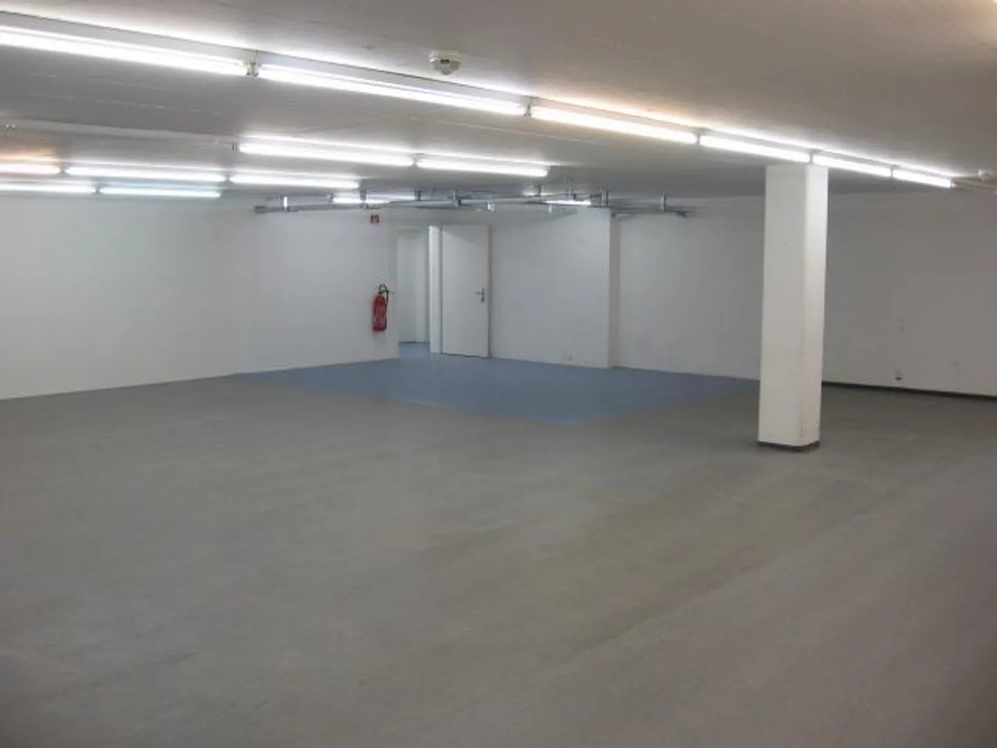 Deposito di 152 m2 in affitto vicino alla stazione - Foto 3 di 5