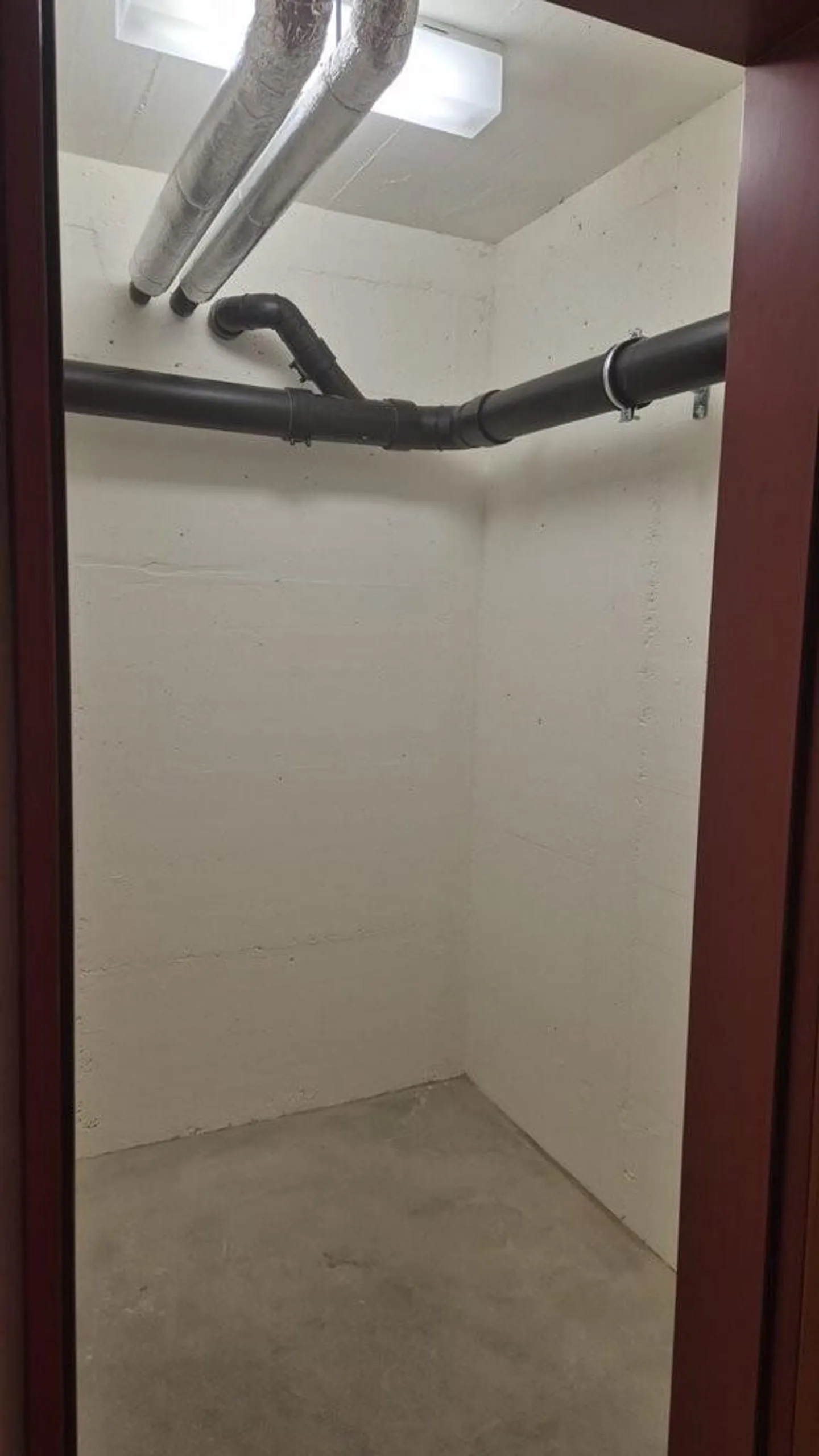 Storage Room for Rent in Basel - Photo 2 of 4