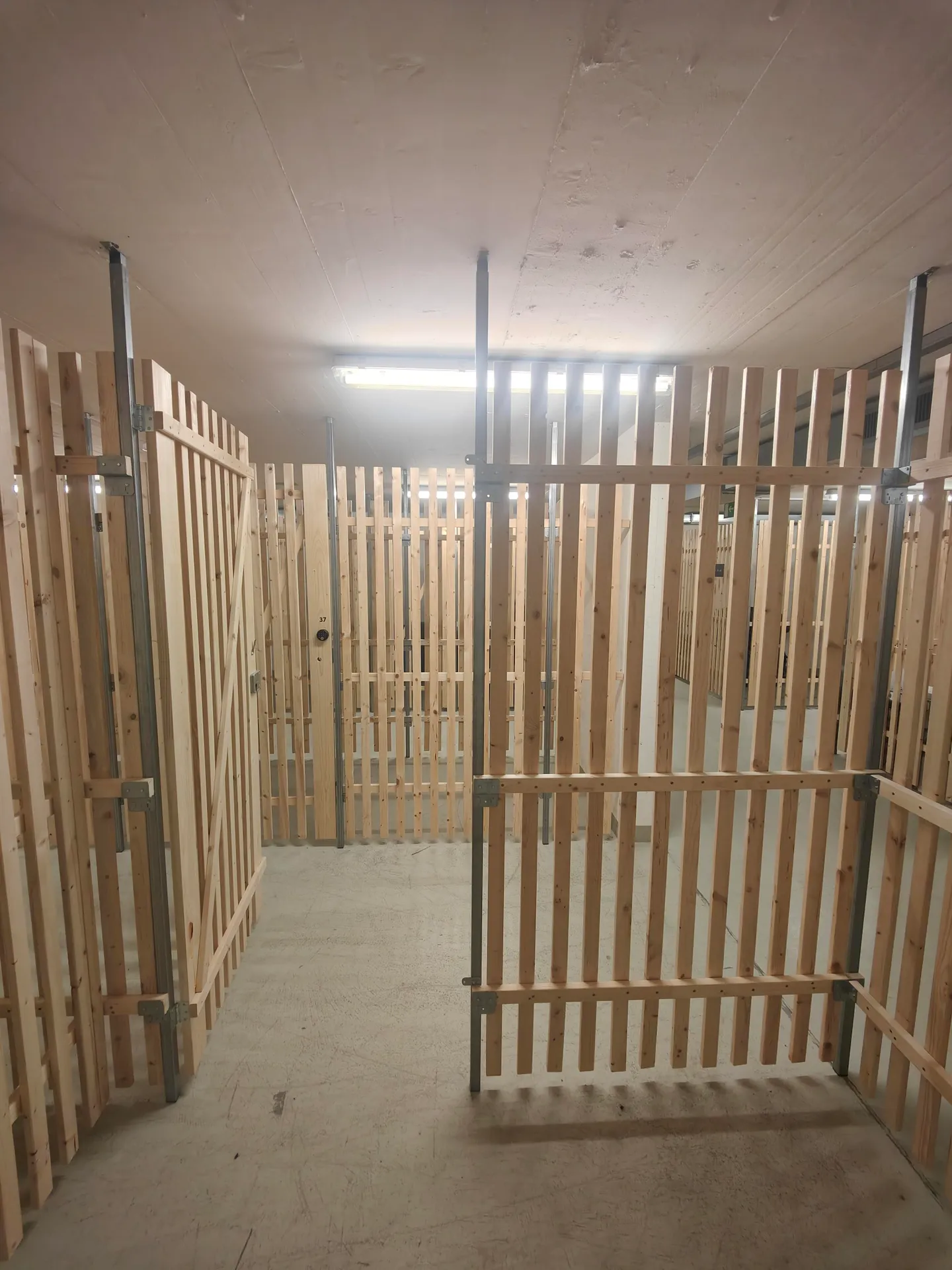 3.56m2 Storage Room Basel - Hochstrasse 16 - Photo 11 of 12