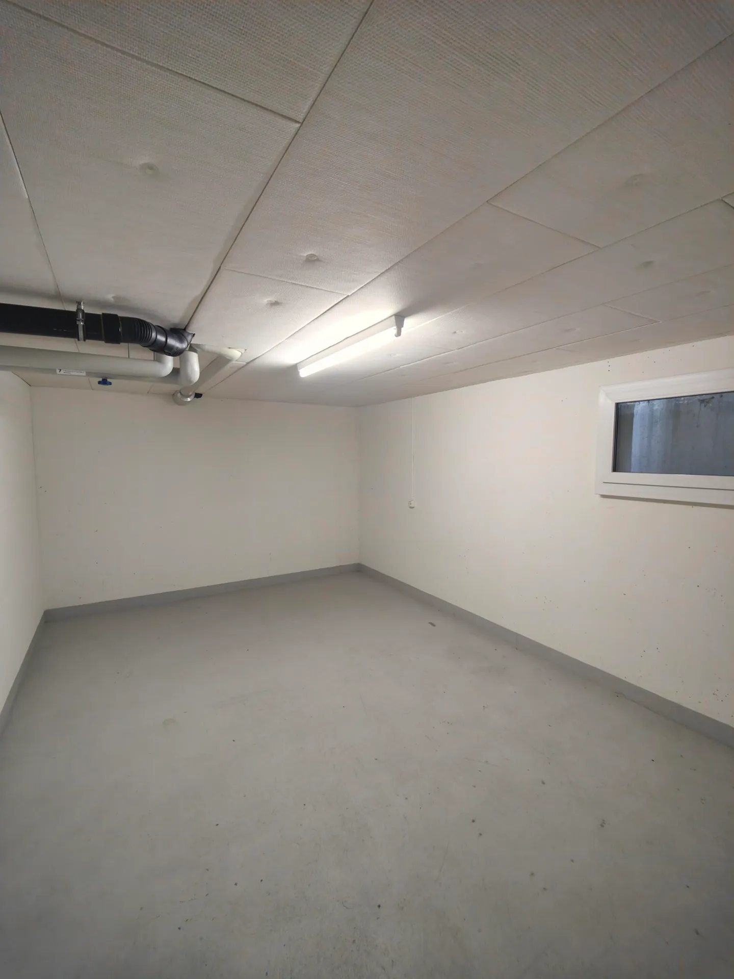 21m2 Storage Room Bülach - Im Rietpark 17 - Photo 4 of 10