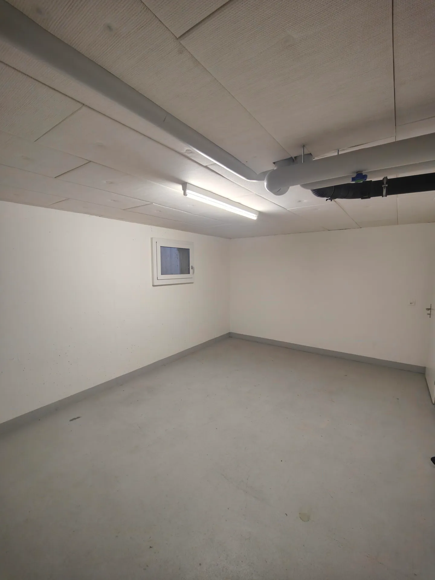 21m2 Storage Room Bülach - Im Rietpark 17 - Photo 3 of 10