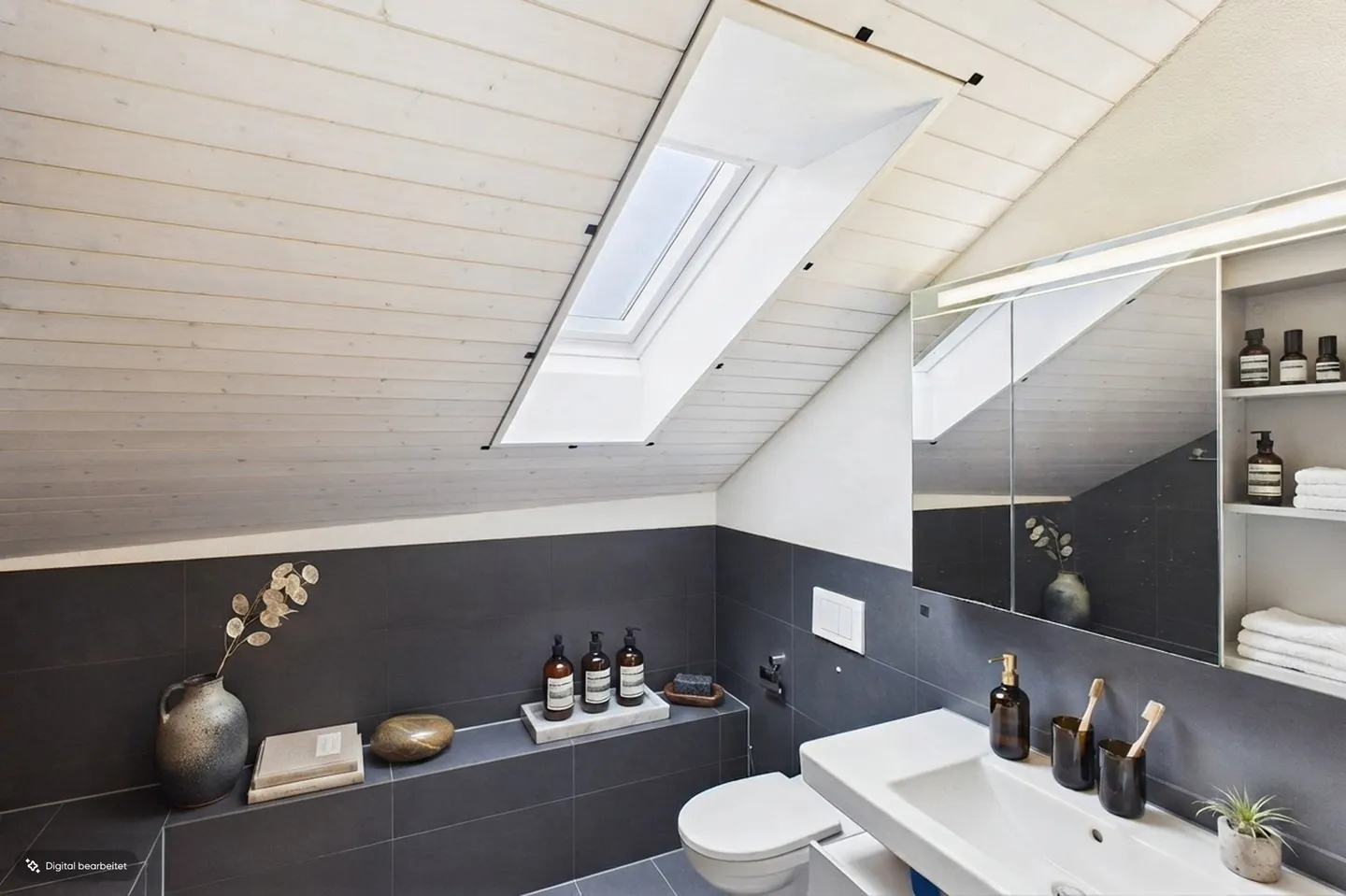 Appartement mansardé à savourer - Photo 5 sur 7