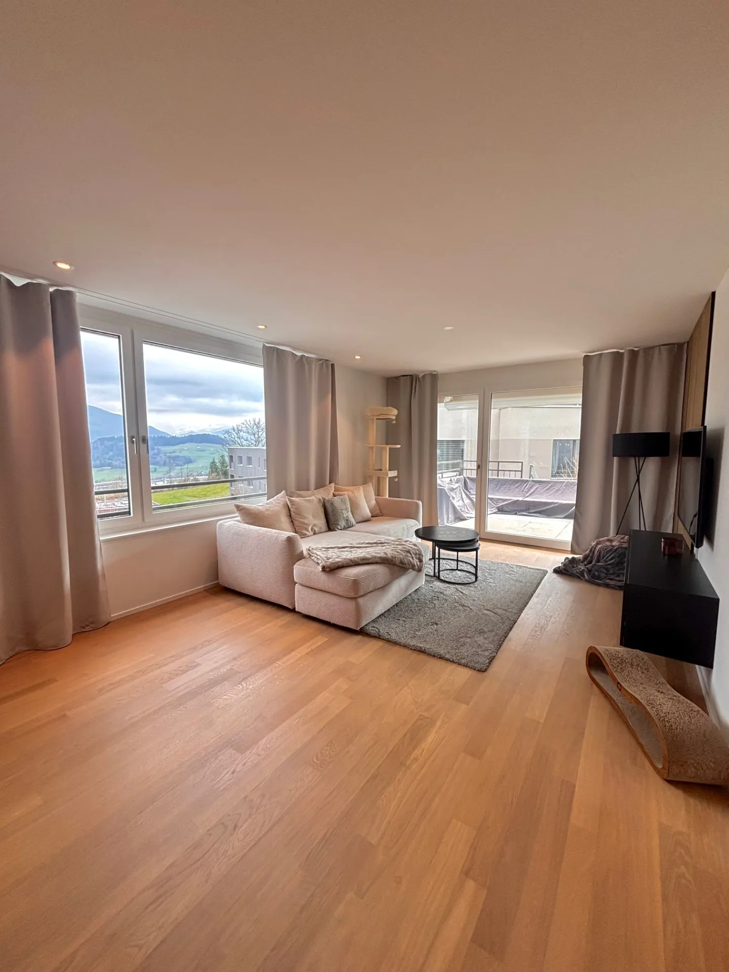 Charmantes Chalet mit Seeblick - Foto 4 von 12