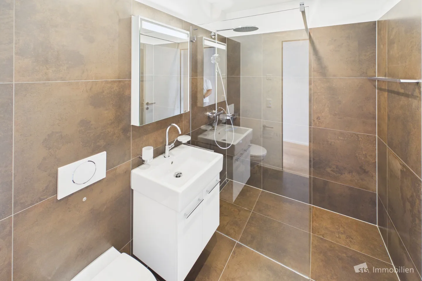 Appartement 3.5 pièces avec vue imprenable sur le lac de Zoug - Photo 6 sur 9